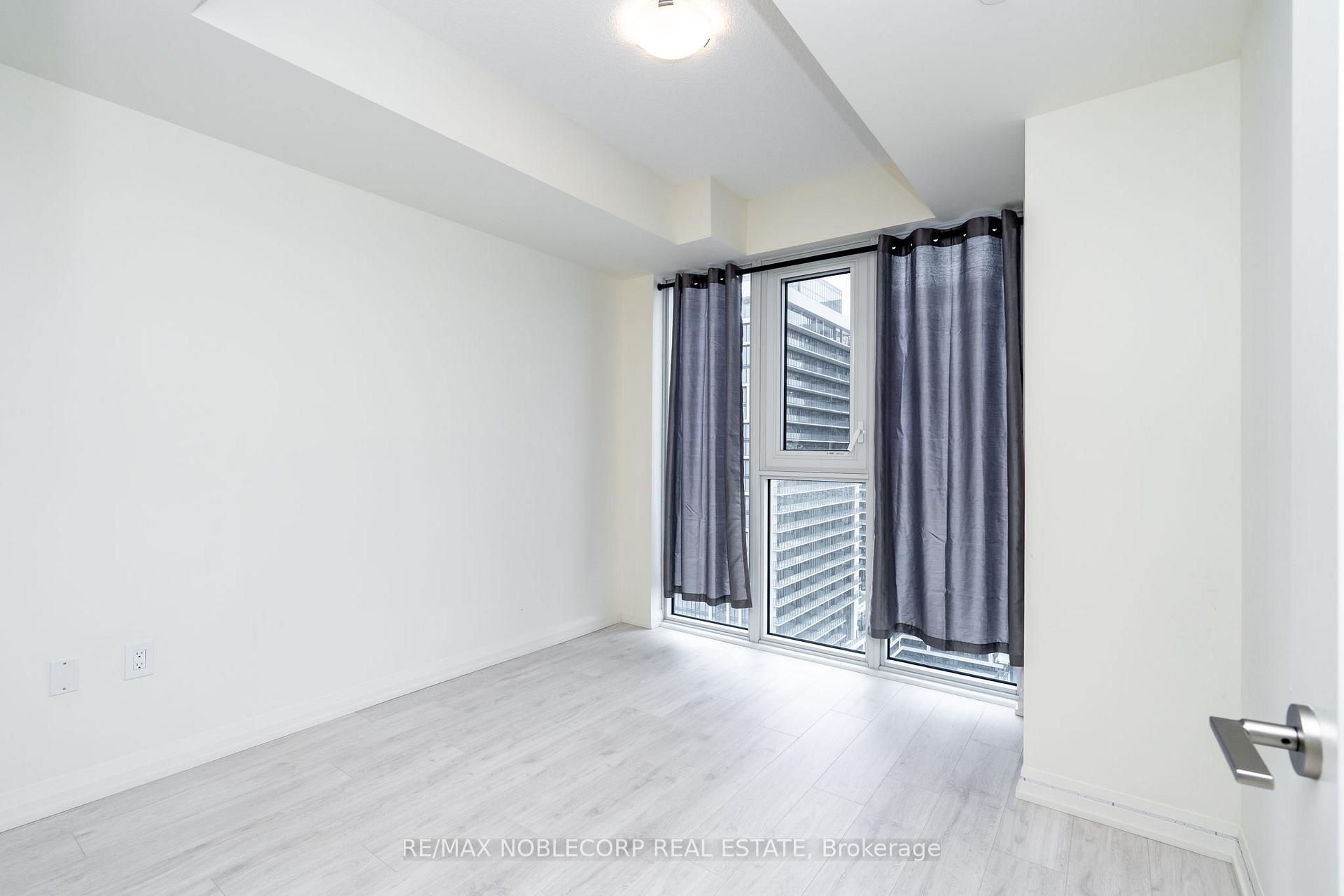 Photo 24 of Unit 2017, 9000 Jane Street, Vaughan, Concord — HOMEH