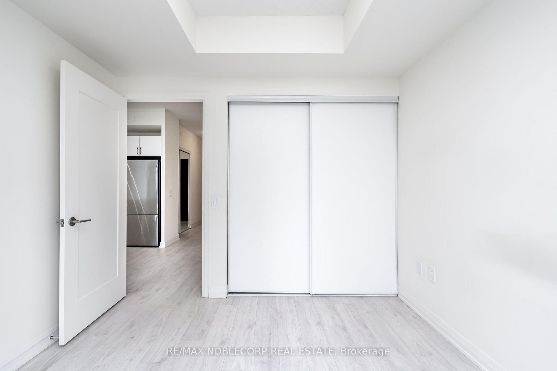 Photo 14 of Unit 2017, 9000 Jane Street, Vaughan, Concord — HOMEH