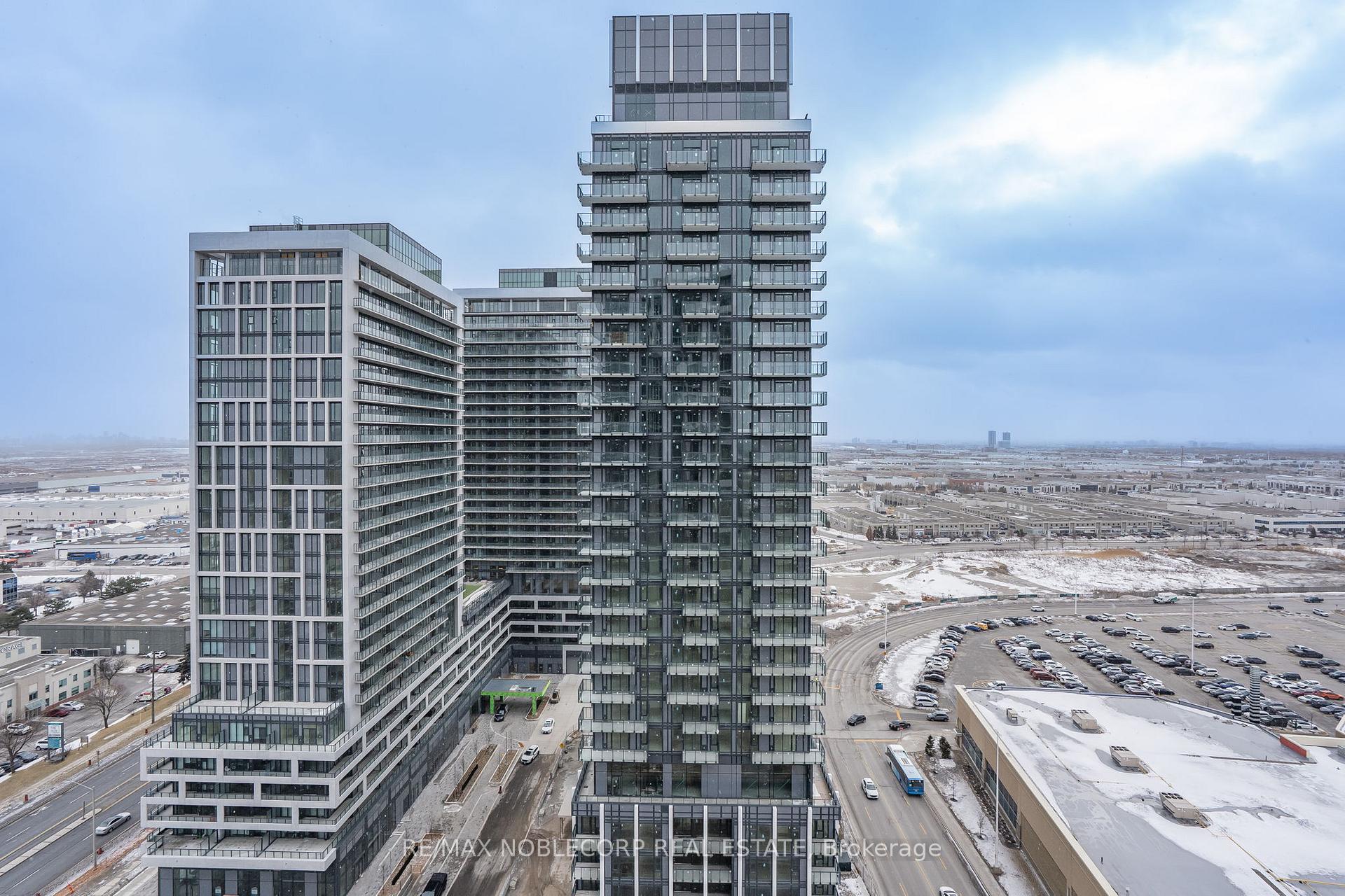 Photo 18 of Unit 2017, 9000 Jane Street, Vaughan, Concord — HOMEH
