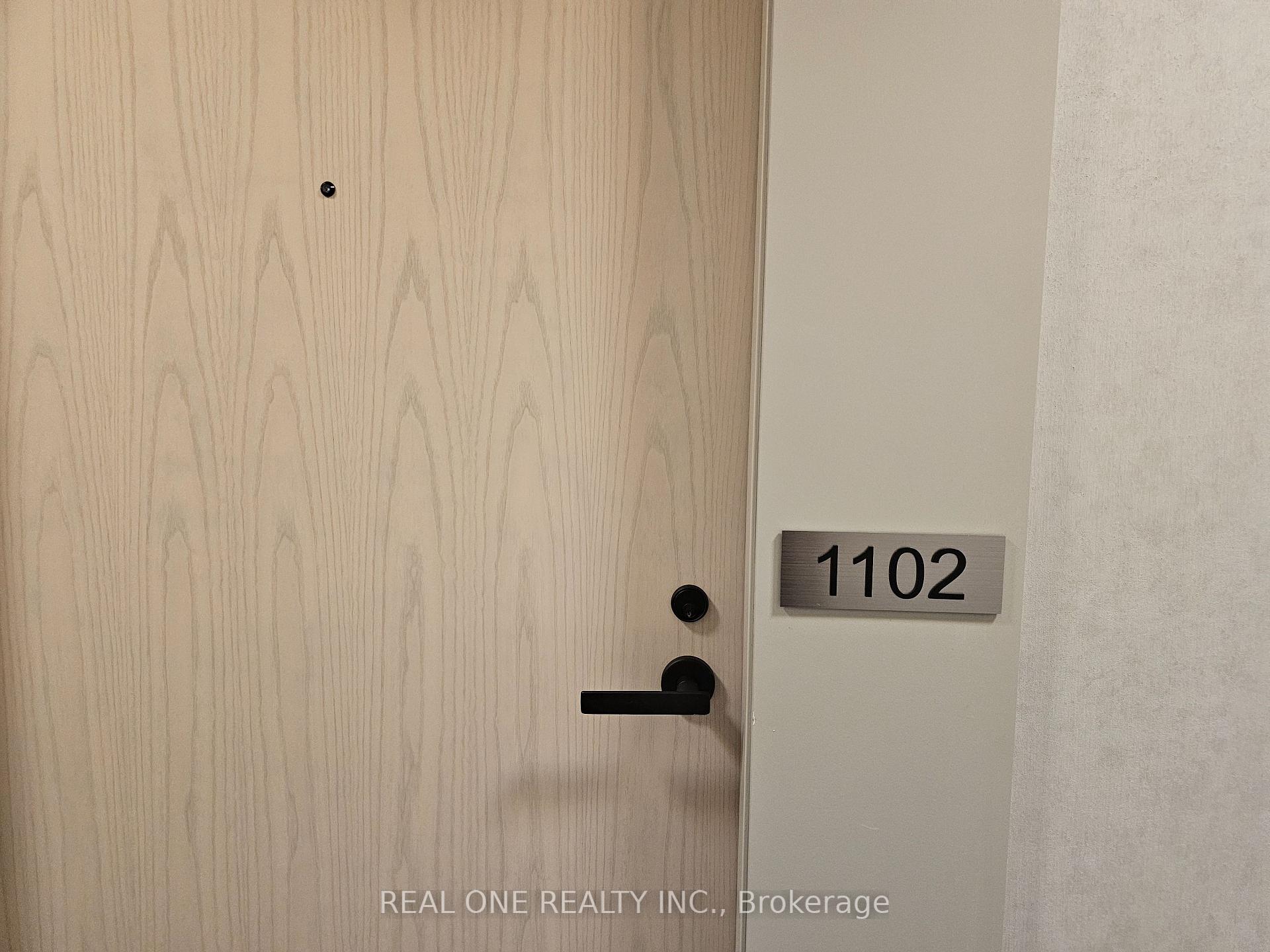 Photo 2 of Unit 1102, 28 Interchange Way, Vaughan, Vaughan Corporate Centre — HOMEH