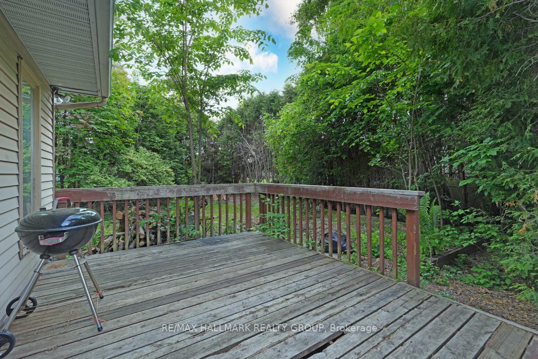 Photo 23 of 24 Erin Crescent, Ottawa, Hunt Club — HOMEH