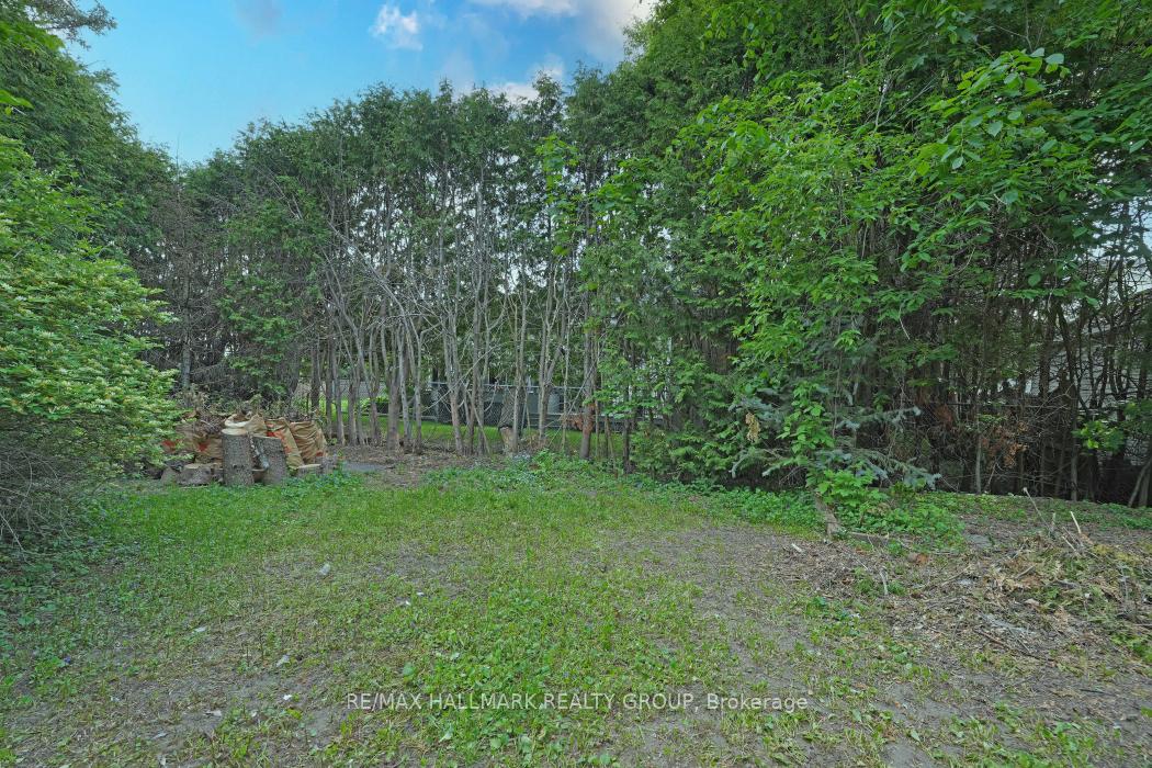 Photo 24 of 24 Erin Crescent, Ottawa, Hunt Club — HOMEH