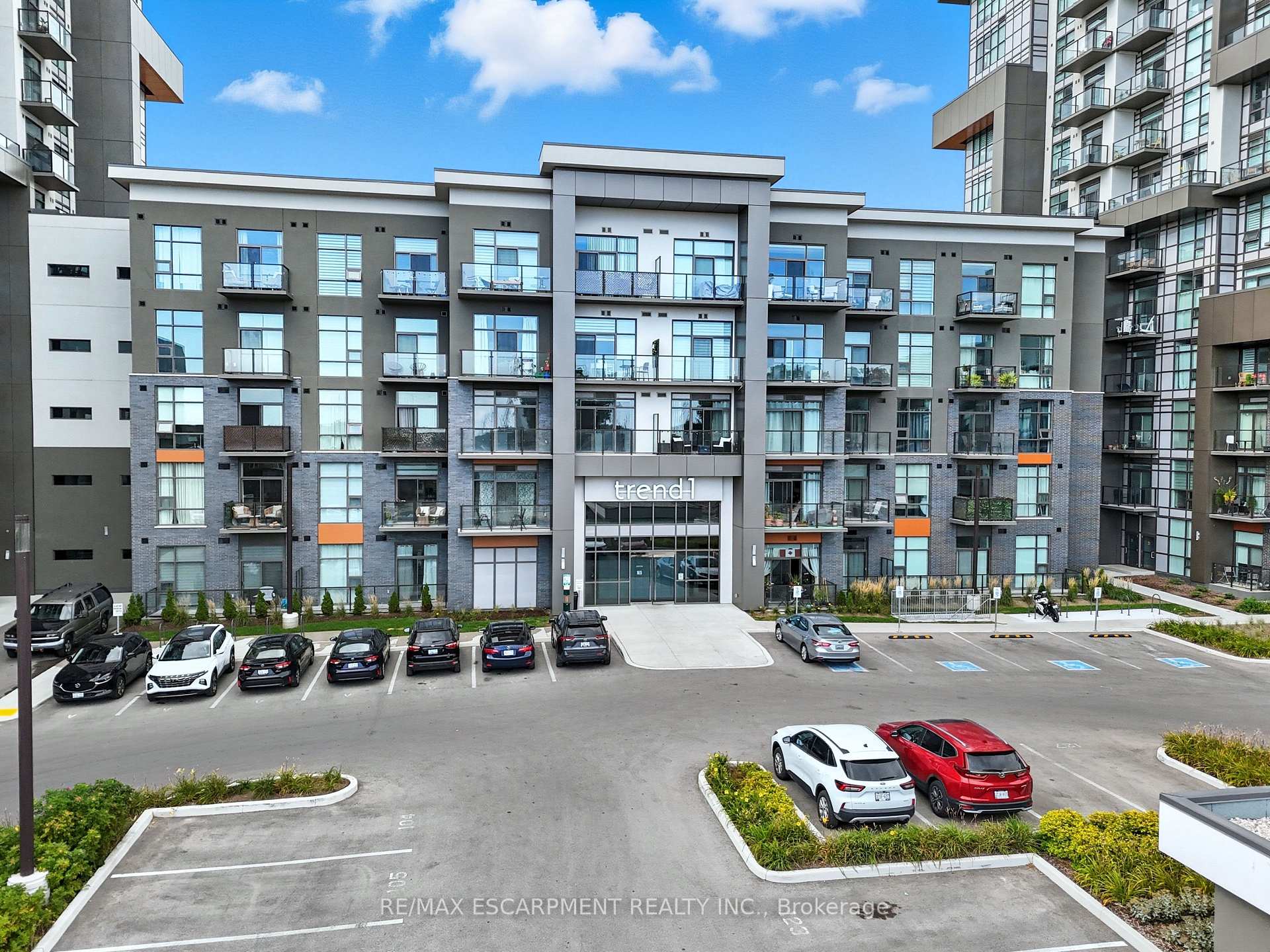 Photo 5 of Unit 336, 450 Dundas Street E, Hamilton, Waterdown — HOMEH