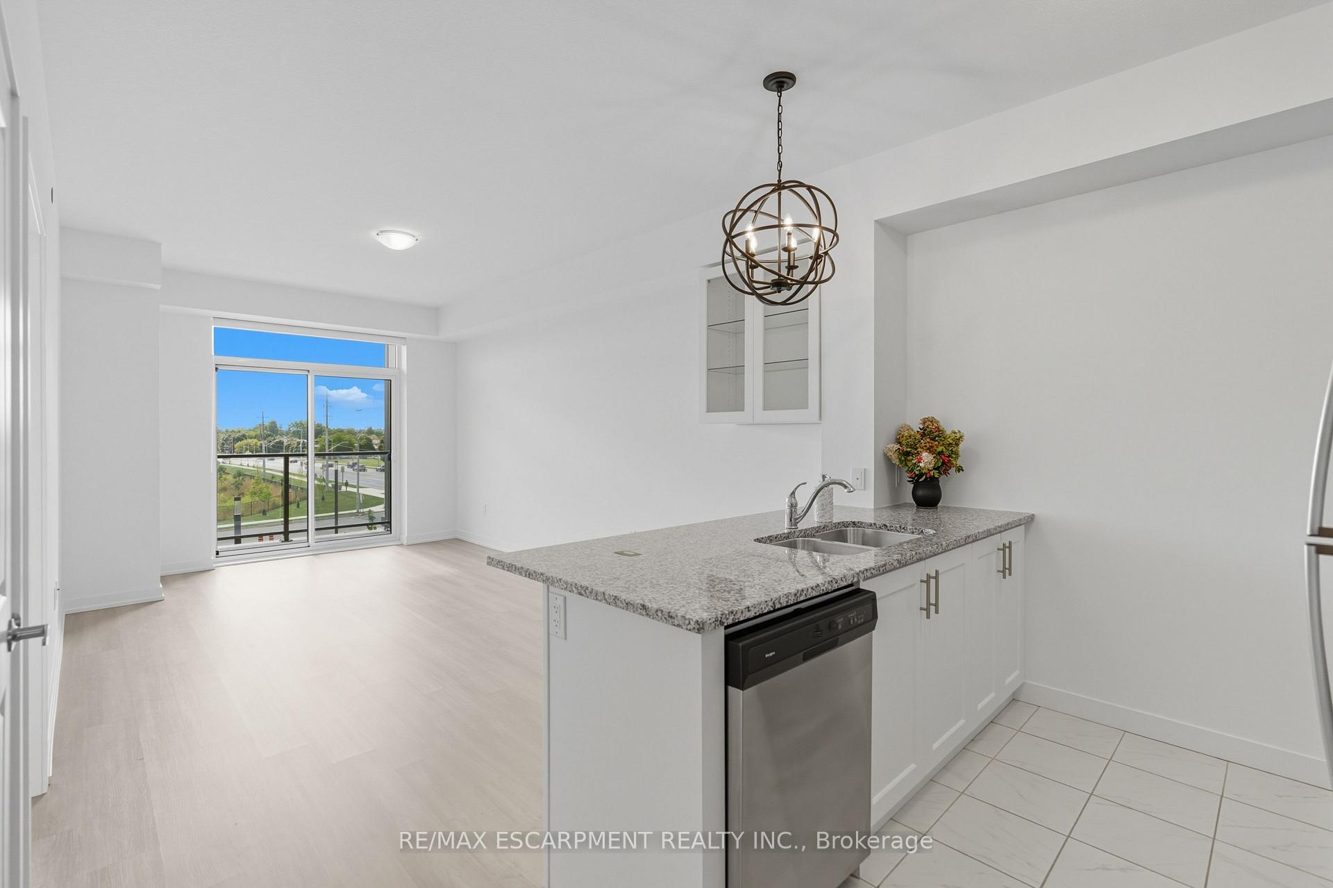 Photo 18 of Unit 336, 450 Dundas Street E, Hamilton, Waterdown — HOMEH