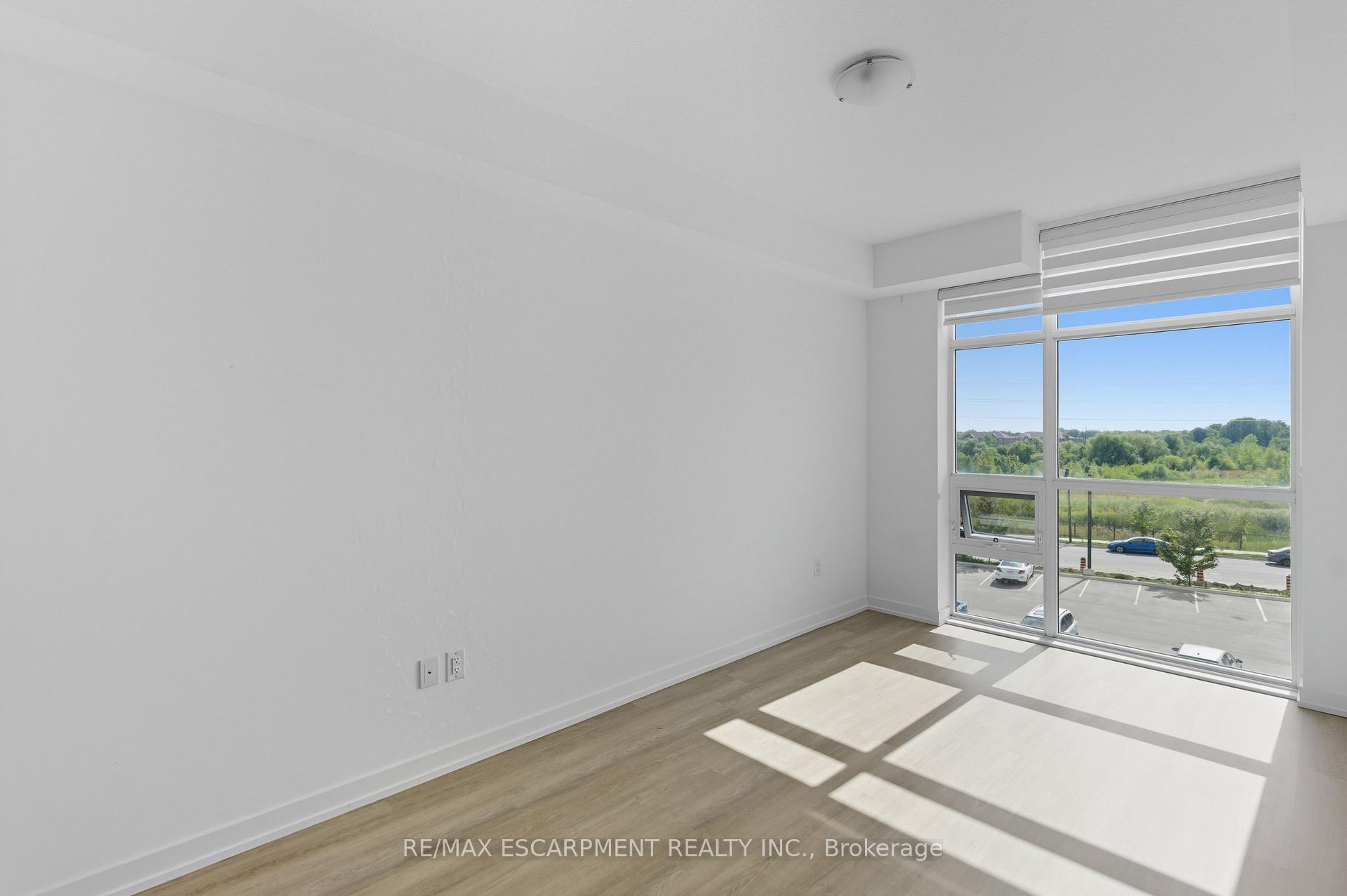 Photo 19 of Unit 336, 450 Dundas Street E, Hamilton, Waterdown — HOMEH
