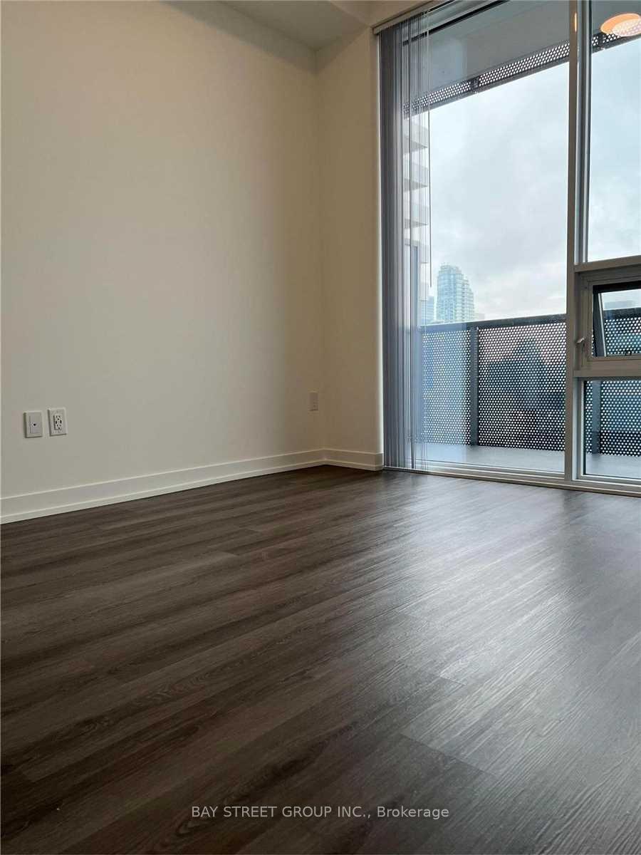 Photo 7 of Unit 4002, 138 Downes Street, Toronto, Waterfront Communities — HOMEH