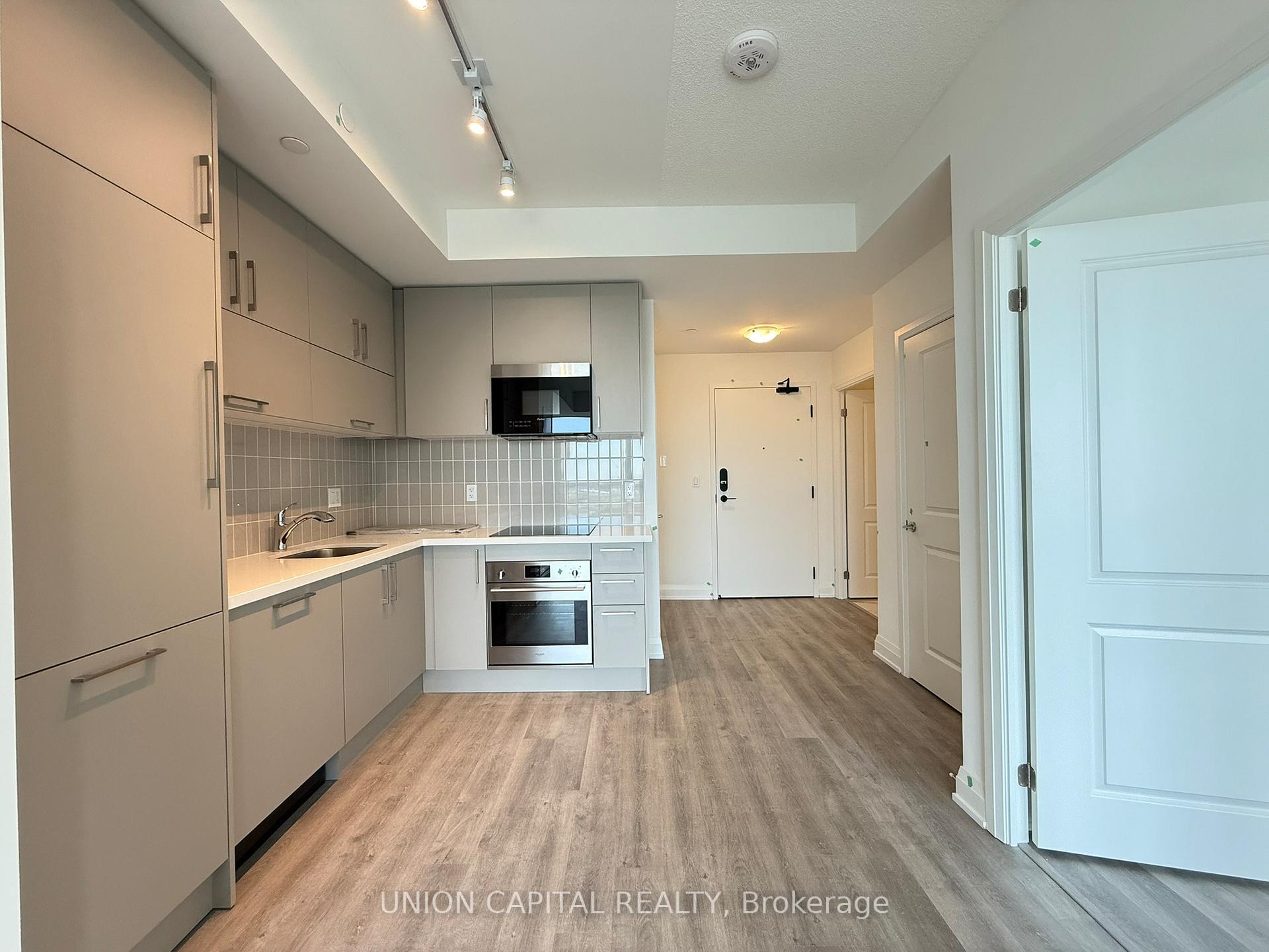 Photo 2 of Unit 1608, 38 Andre De Grasse Street, Markham, Unionville — HOMEH