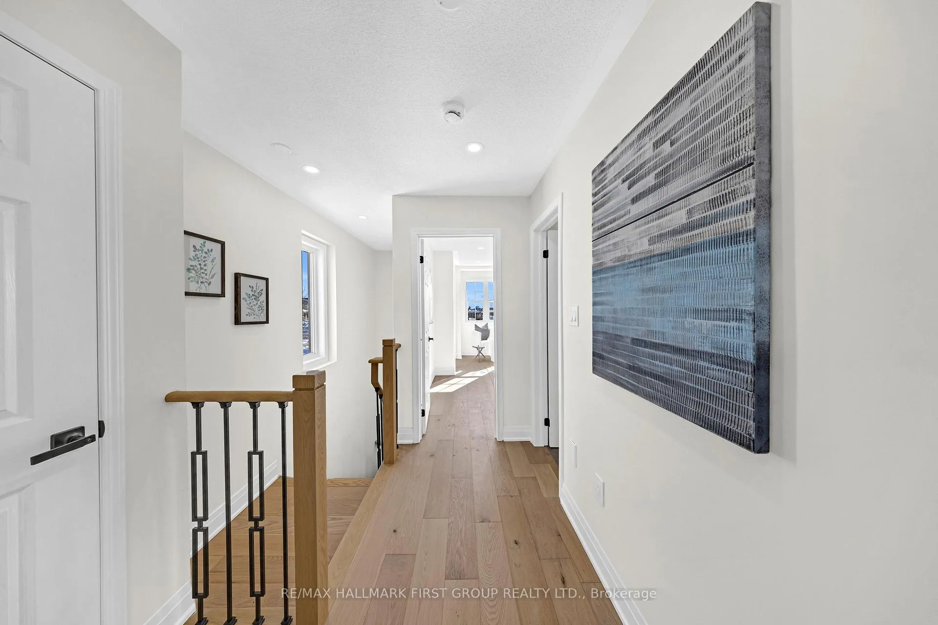 Photo 16 of 98 Kirkland Place, Whitby, Williamsburg — HOMEH