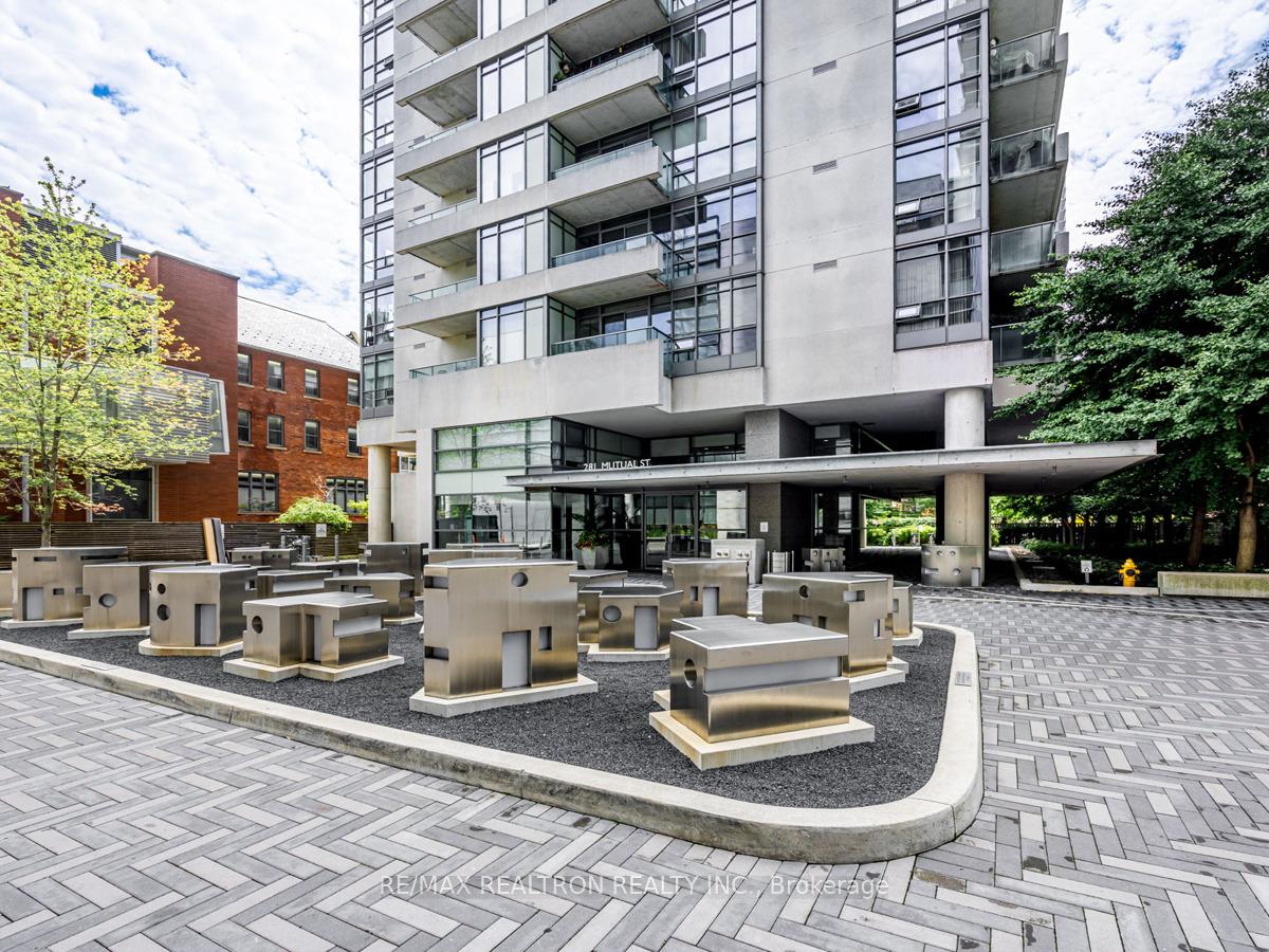 Photo 2 of Unit 1109, 281 Mutual Street E, Toronto, Church-Yonge Corridor — HOMEH