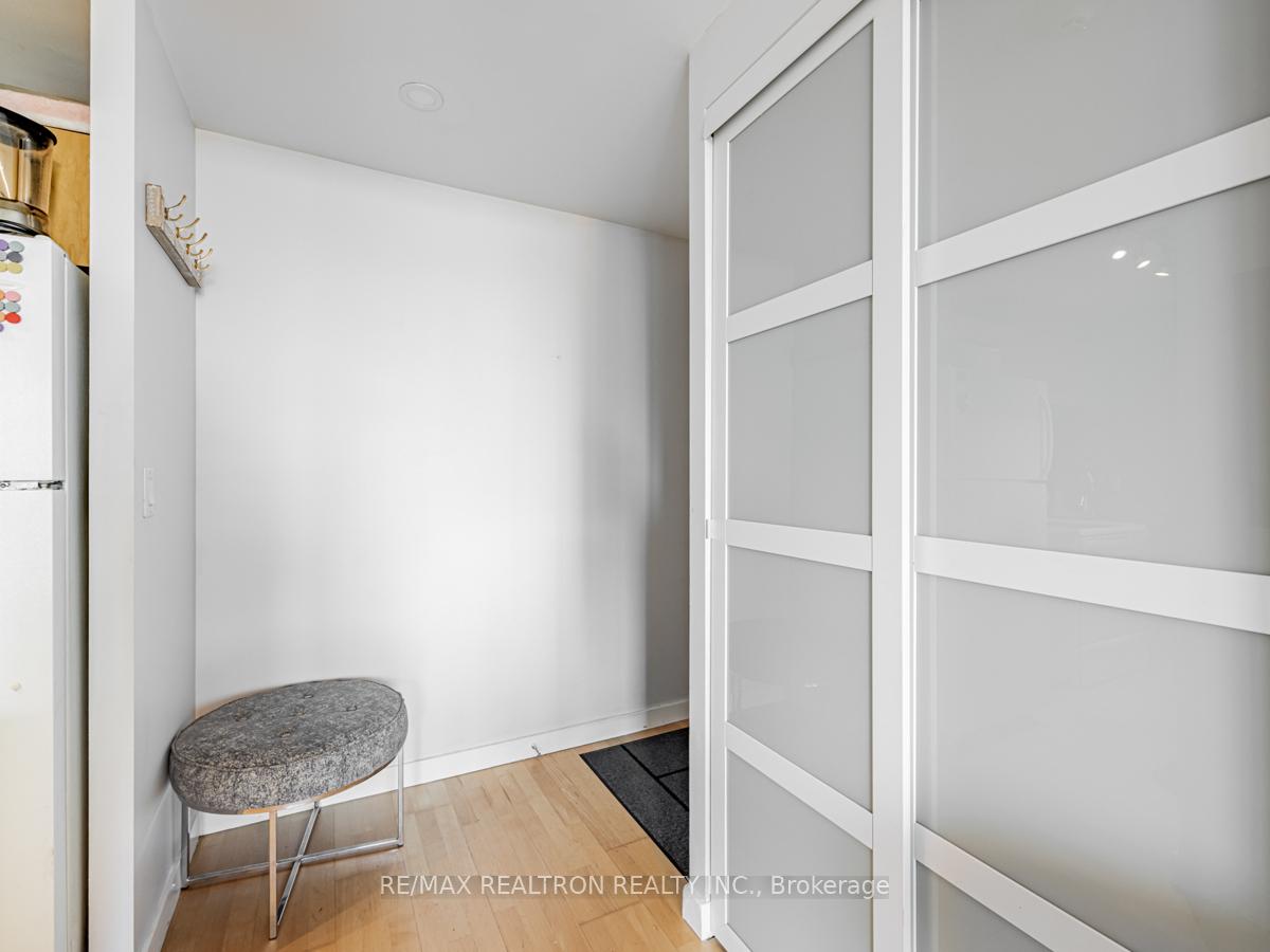 Photo 4 of Unit 1109, 281 Mutual Street E, Toronto, Church-Yonge Corridor — HOMEH