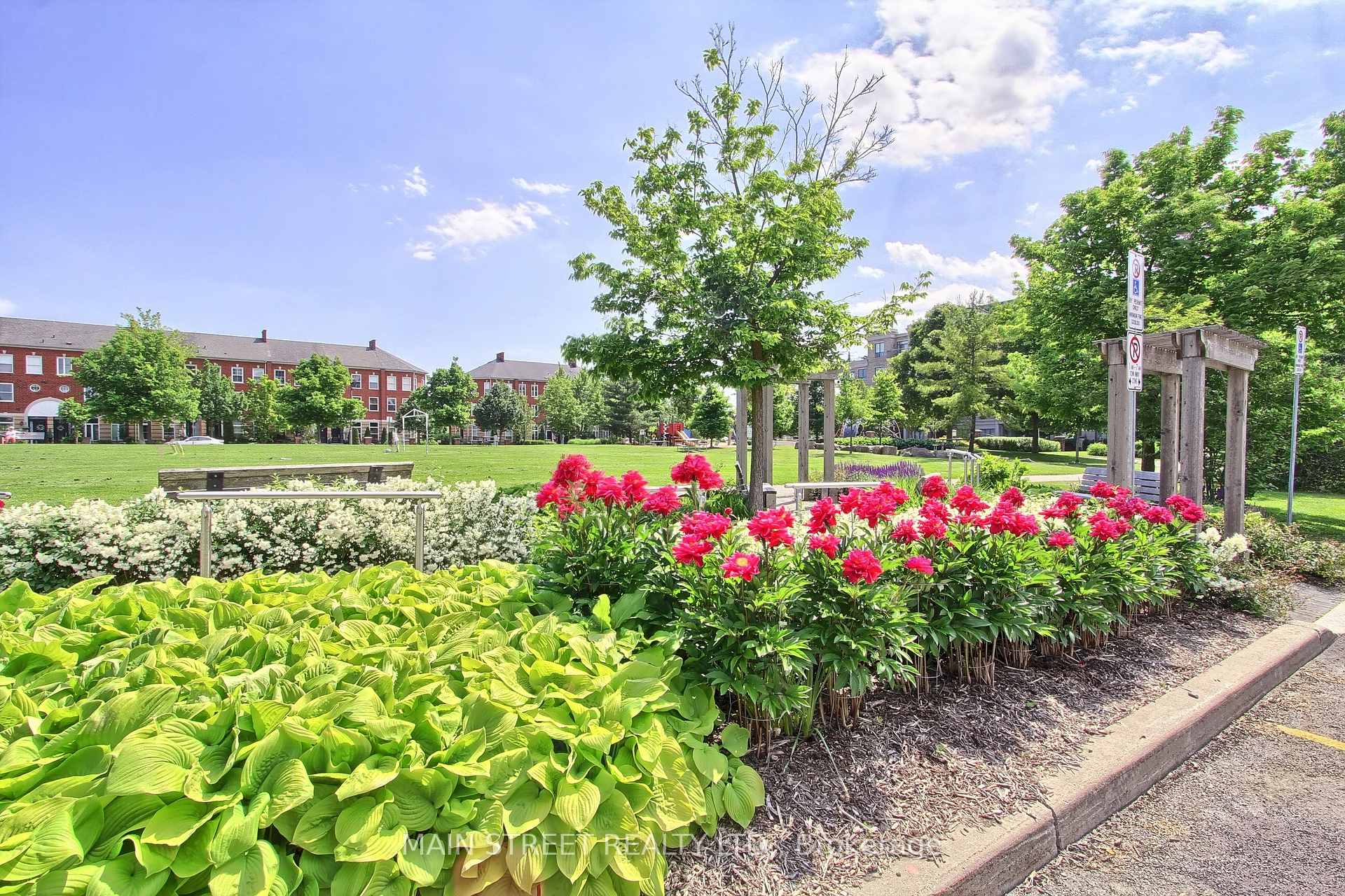 Photo 4 of Unit 307, 111 Civic Square Gate S, Aurora, Bayview Wellington — HOMEH