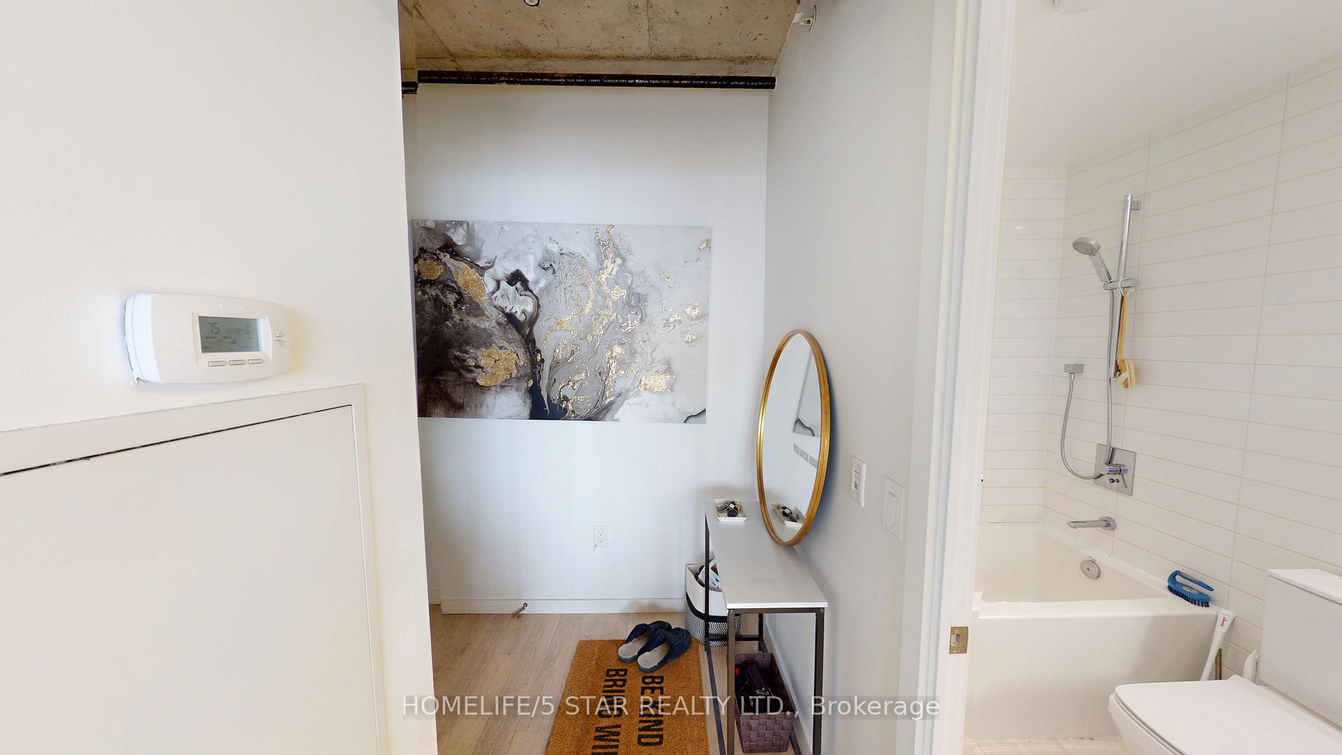 Photo 2 of Unit 1807, 170 Bayview Avenue, Toronto, Moss Park — HOMEH