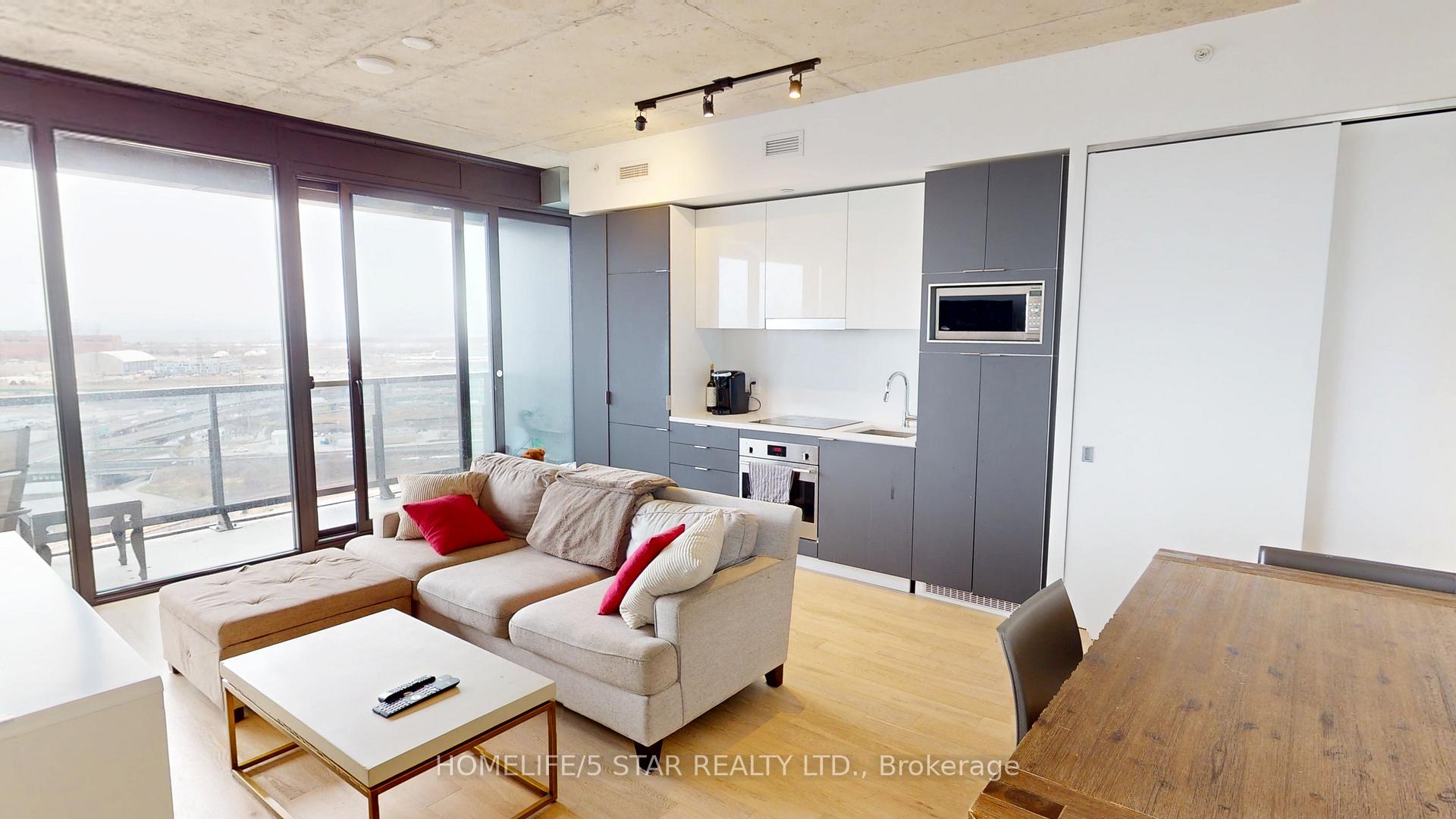 Photo 9 of Unit 1807, 170 Bayview Avenue, Toronto, Moss Park — HOMEH