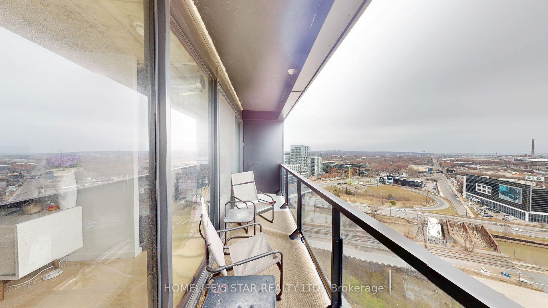 Photo 11 of Unit 1807, 170 Bayview Avenue, Toronto, Moss Park — HOMEH