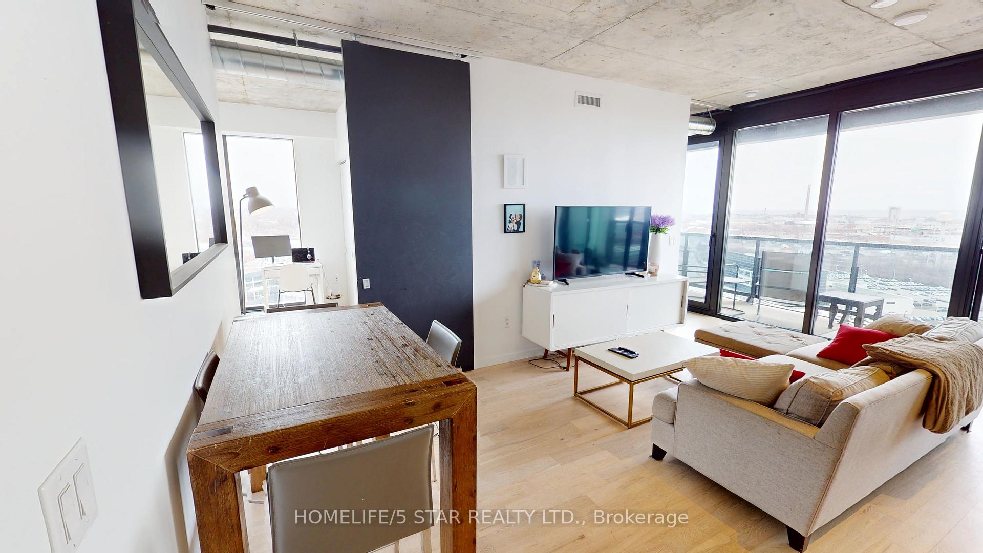 Photo 14 of Unit 1807, 170 Bayview Avenue, Toronto, Moss Park — HOMEH