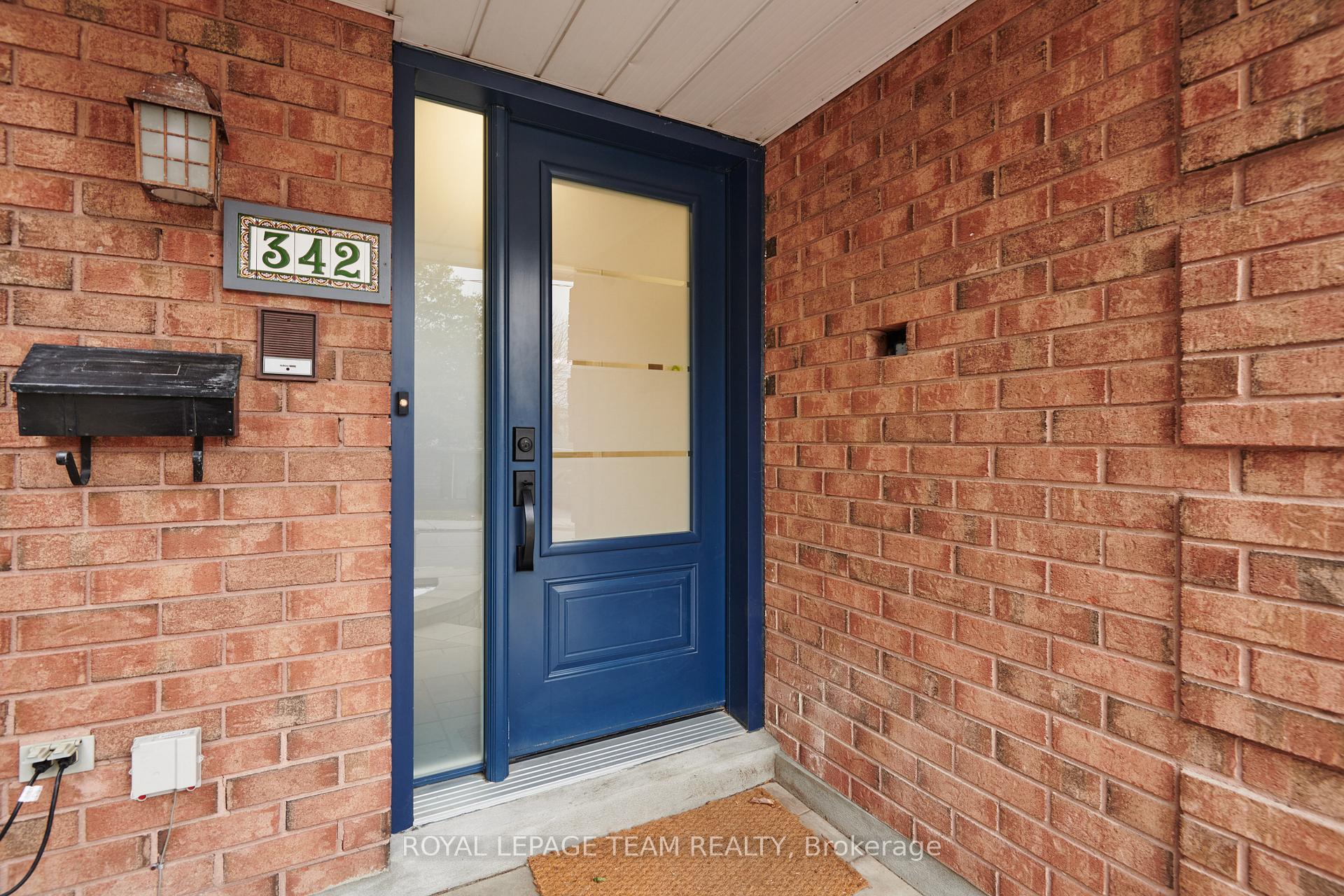 Photo 4 of 342 Templeton Street, Ottawa, Sandy Hill — HOMEH