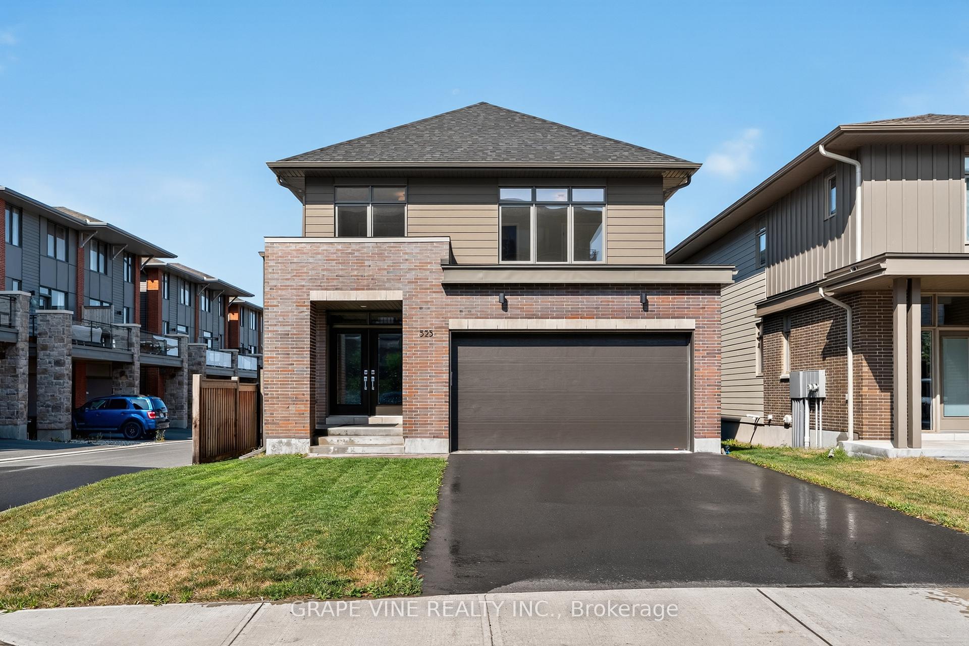 Front of 525 Pimiwidon Street