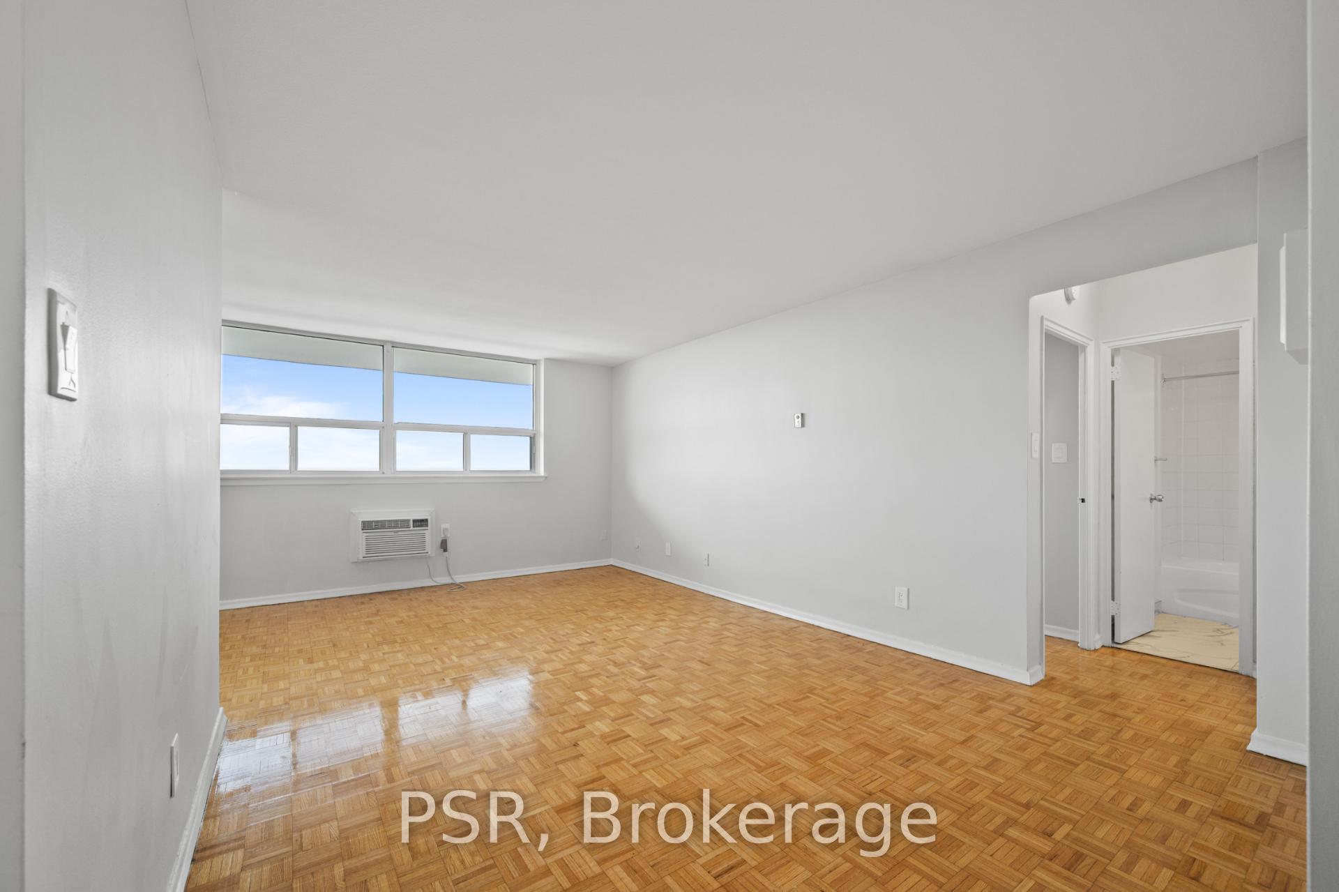 Photo 4 of Unit 2008, 111 Raglan Avenue, Toronto, Humewood-Cedarvale — HOMEH