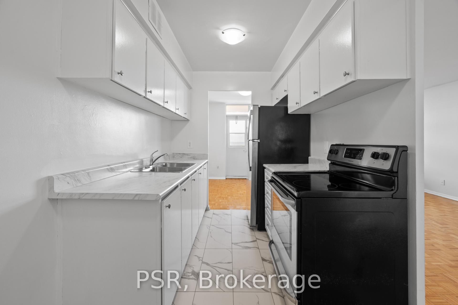 Photo 3 of Unit 2008, 111 Raglan Avenue, Toronto, Humewood-Cedarvale — HOMEH