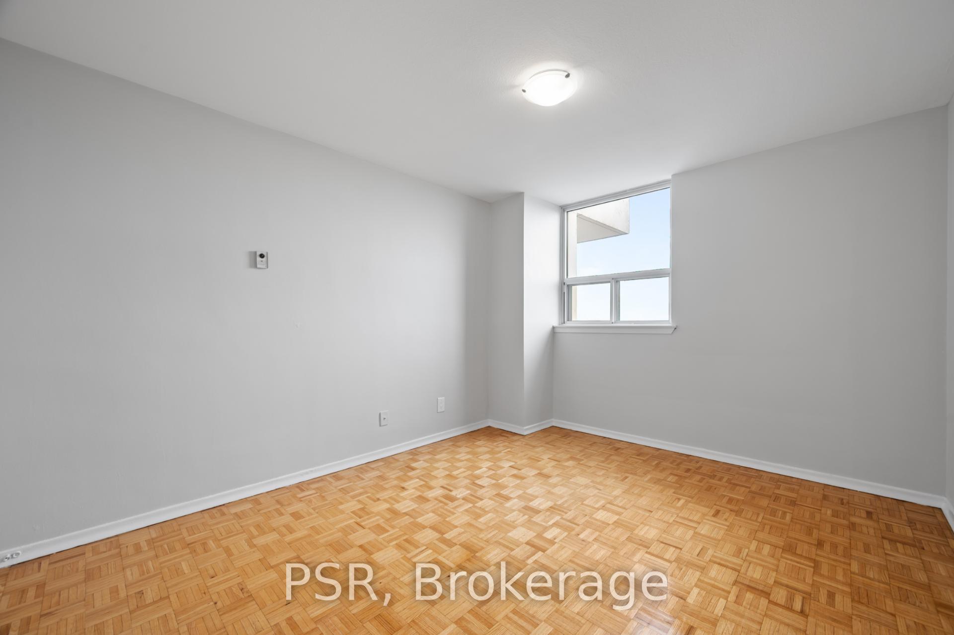 Photo 6 of Unit 2008, 111 Raglan Avenue, Toronto, Humewood-Cedarvale — HOMEH