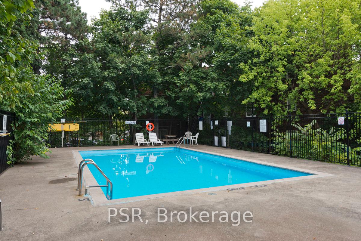 Photo 13 of Unit 2008, 111 Raglan Avenue, Toronto, Humewood-Cedarvale — HOMEH