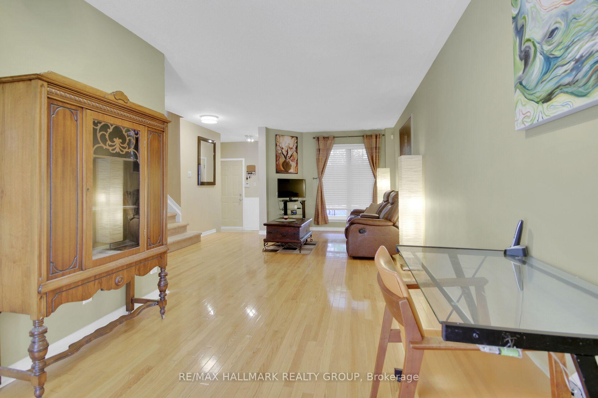 Photo 5 of 55 Binbury Way, Ottawa, Hunt Club Park/Greenboro — HOMEH