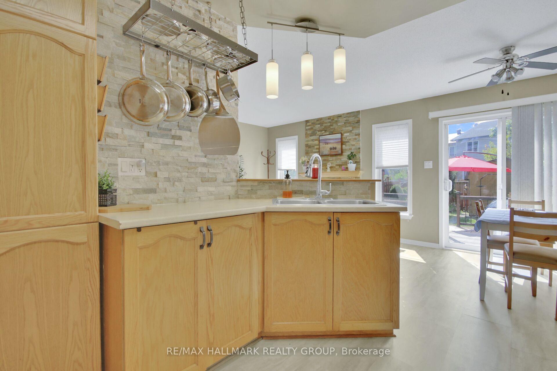Photo 10 of 55 Binbury Way, Ottawa, Hunt Club Park/Greenboro — HOMEH