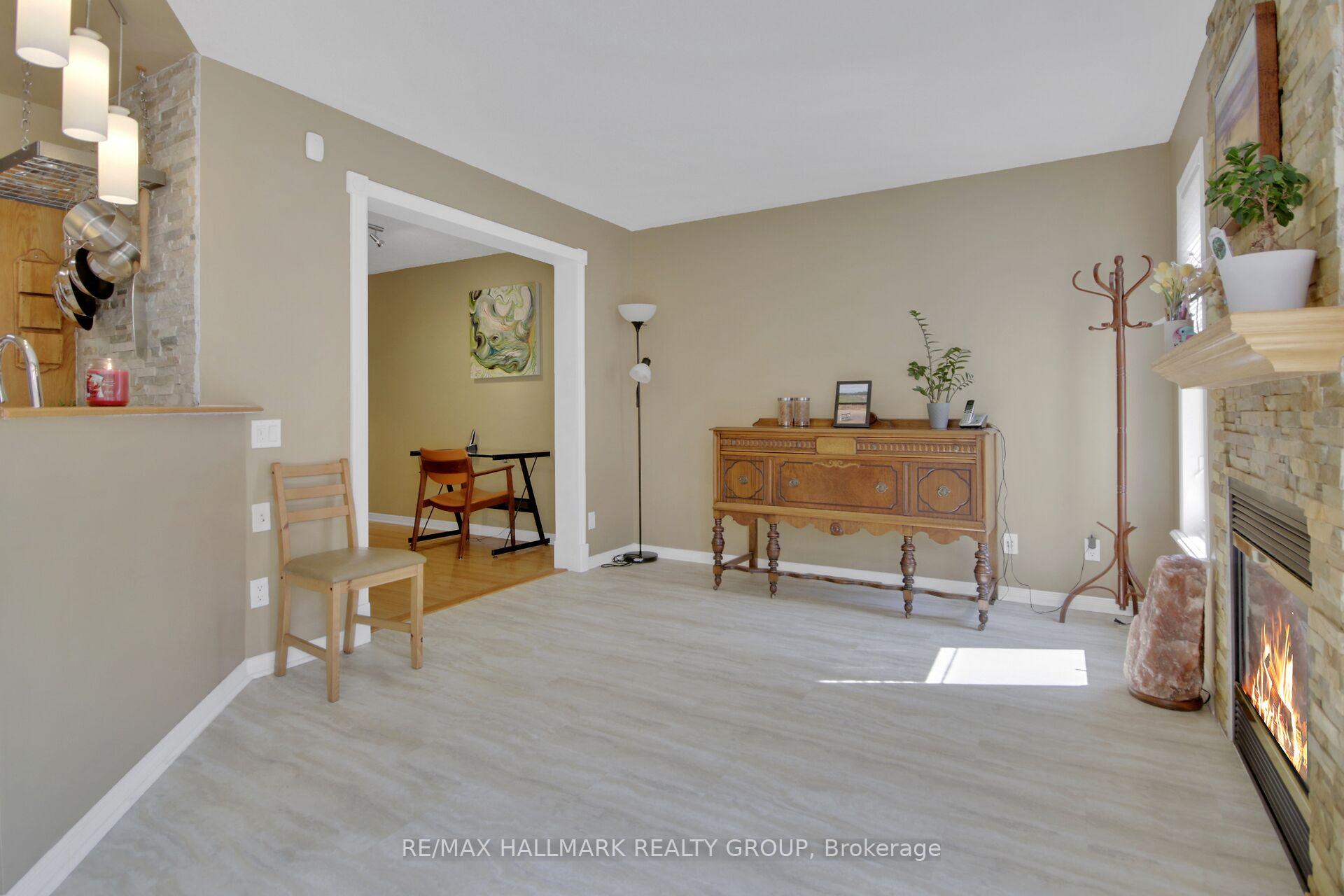 Photo 14 of 55 Binbury Way, Ottawa, Hunt Club Park/Greenboro — HOMEH