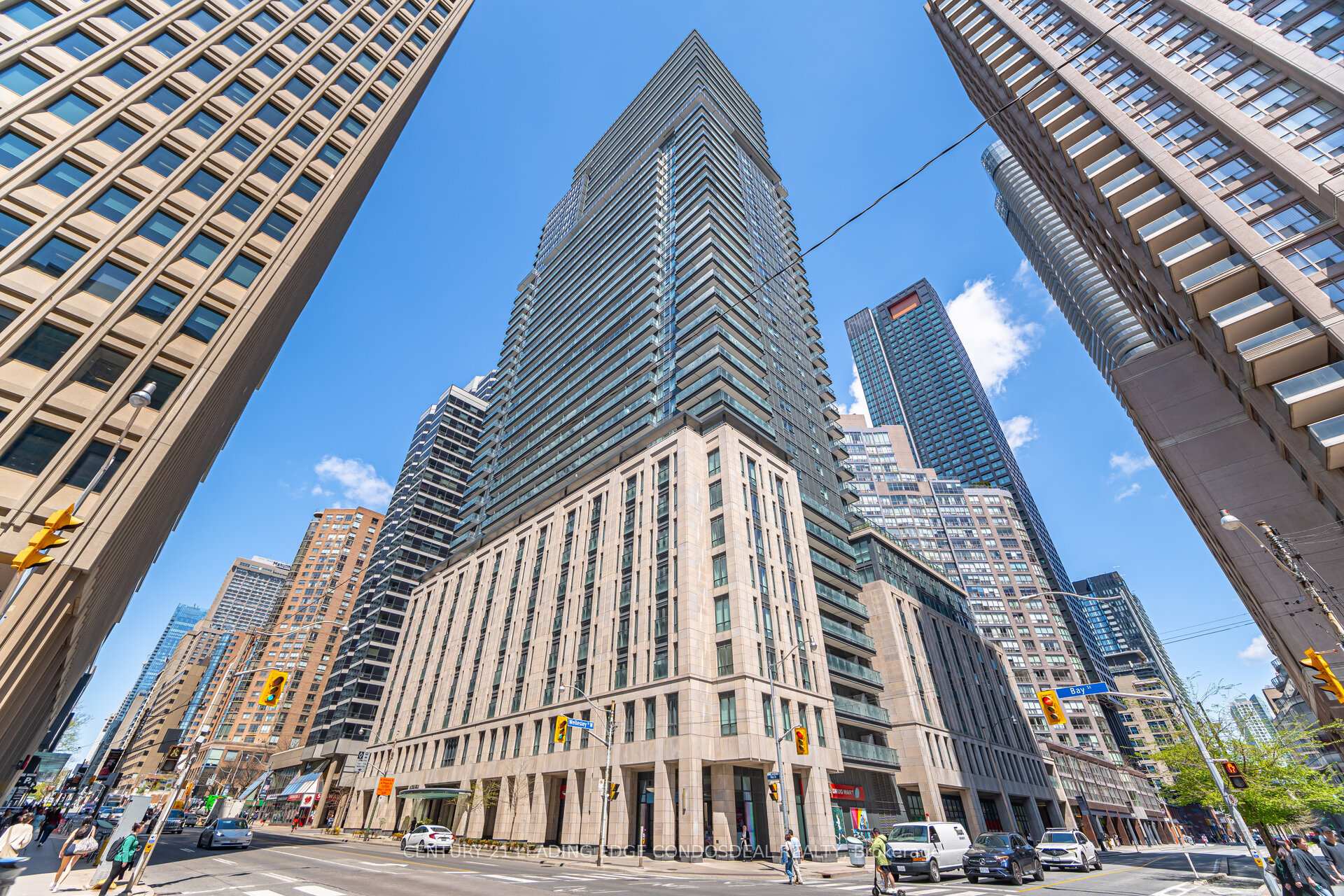 Front of Unit 2515, 955 Bay Street