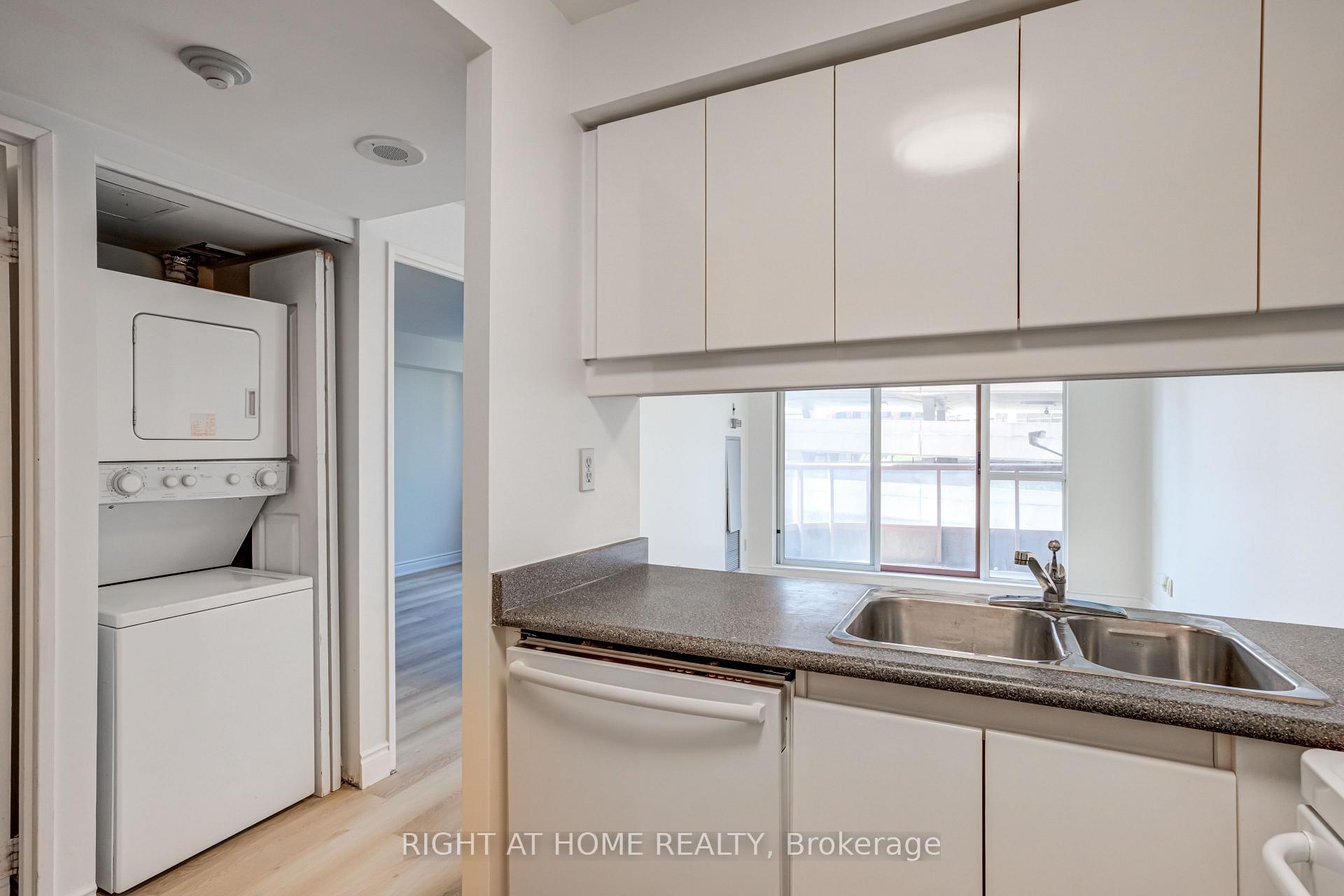 Photo 14 of Unit 506, 736 Bay Street, Toronto, Bay Street Corridor — HOMEH