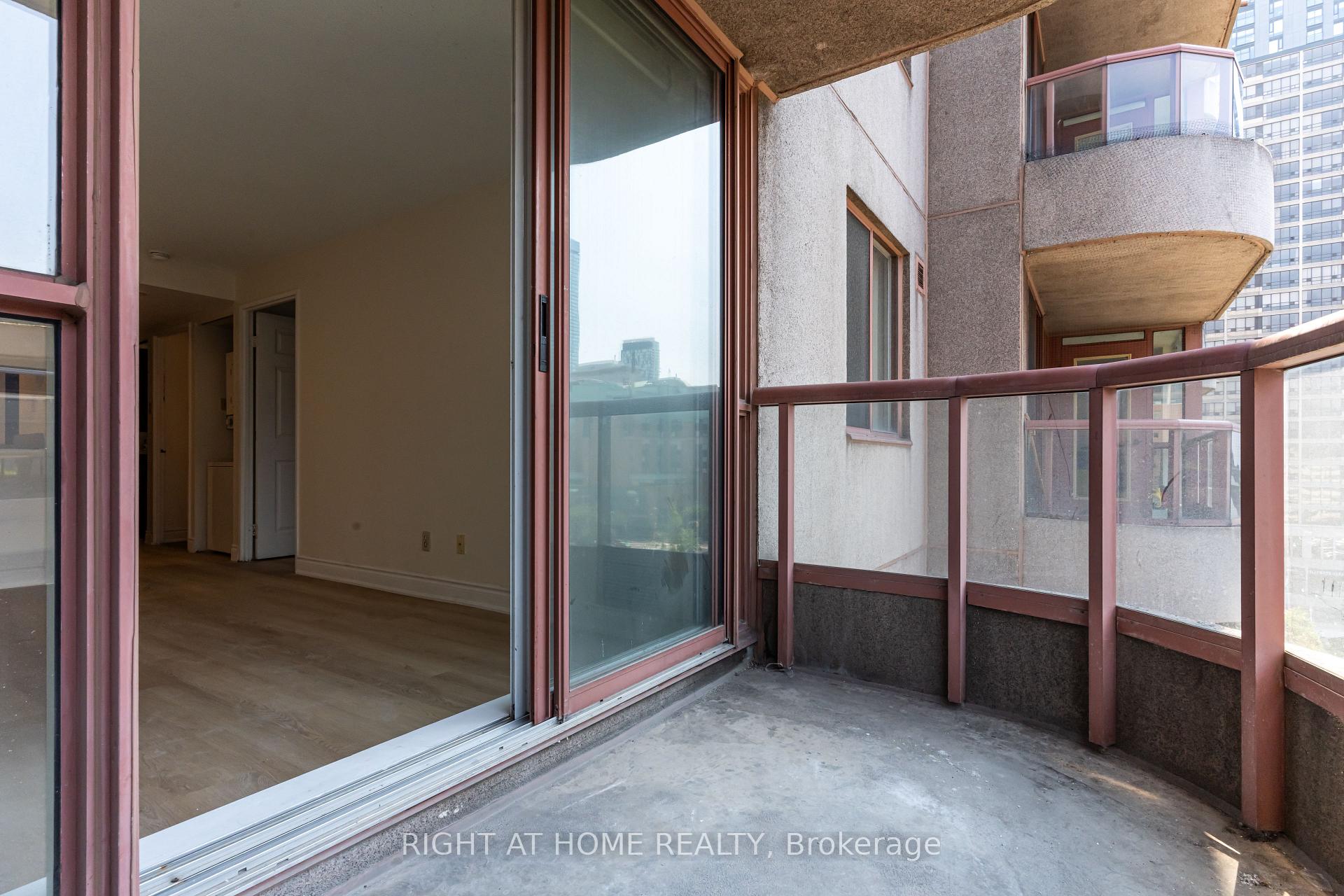 Photo 29 of Unit 506, 736 Bay Street, Toronto, Bay Street Corridor — HOMEH