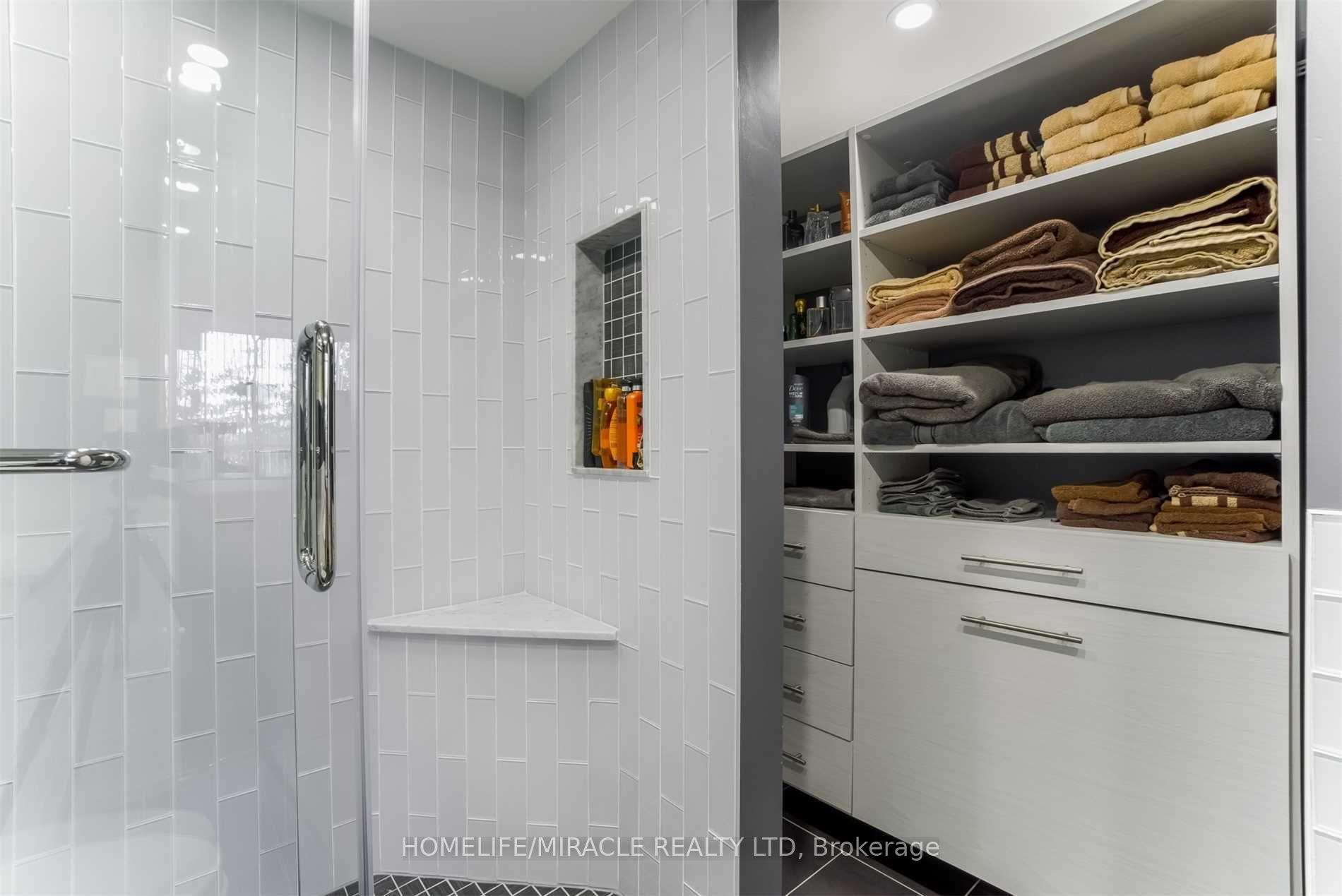 Photo 9 of Unit 309, 5 Lisa Street, Brampton, Queen Street Corridor — HOMEH