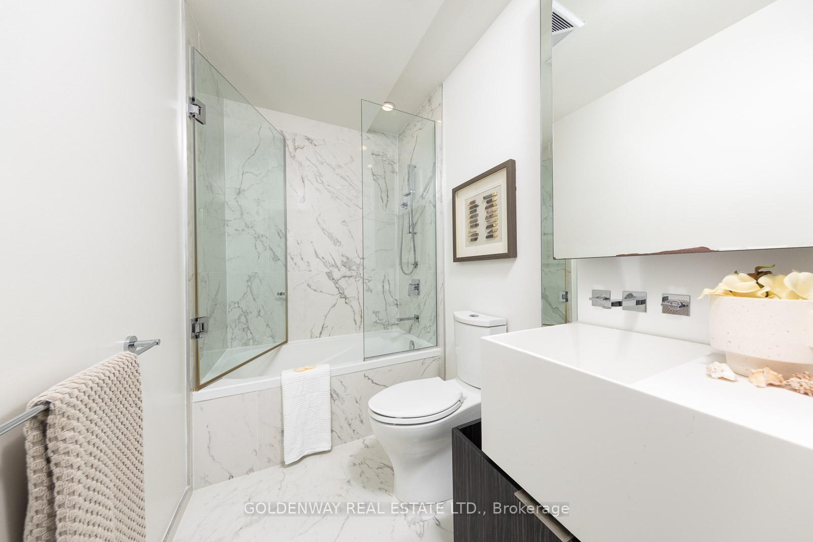 Photo 15 of Unit 2307, 1 Bloor Street E, Toronto, Church-Yonge Corridor — HOMEH
