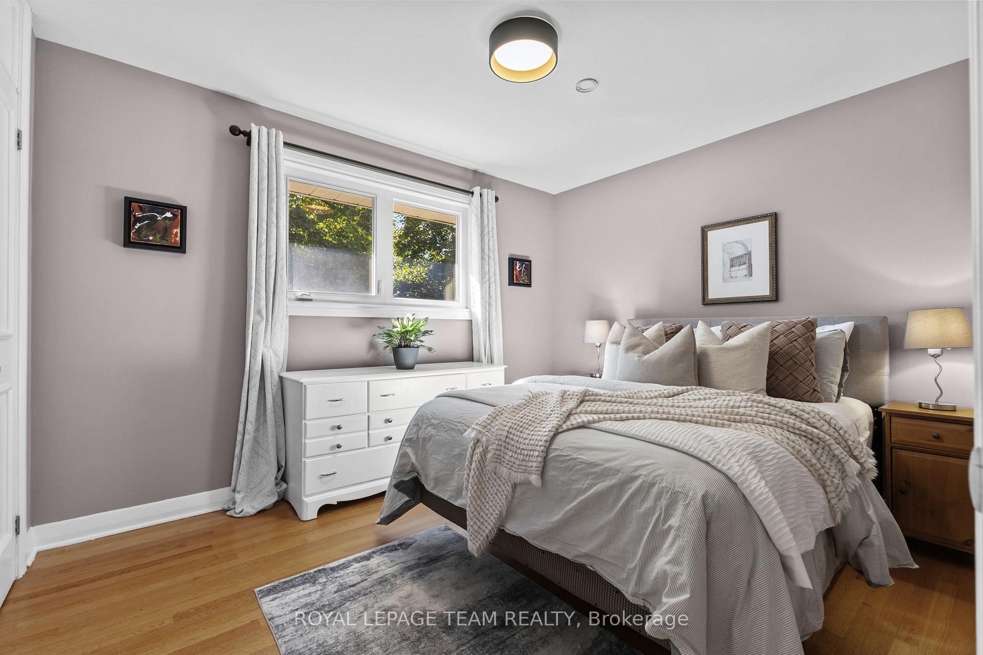 Photo 18 of 937 Kingsmere Avenue, Ottawa, McKellar Heights/Glabar Park — HOMEH