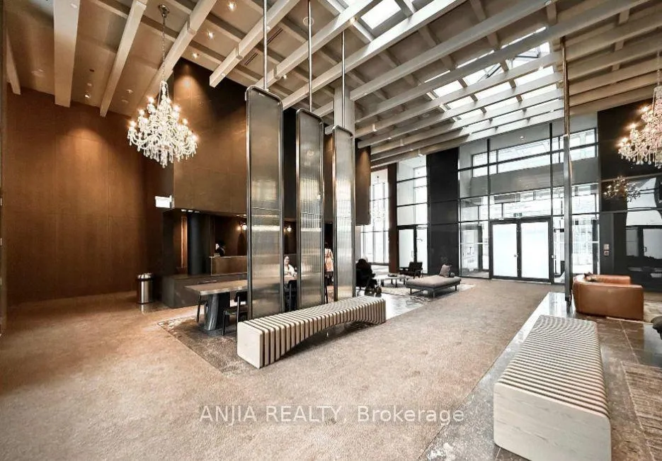 Photo 2 of Unit 5610, 8 Interchange Way, Vaughan, Vaughan Corporate Centre — HOMEH