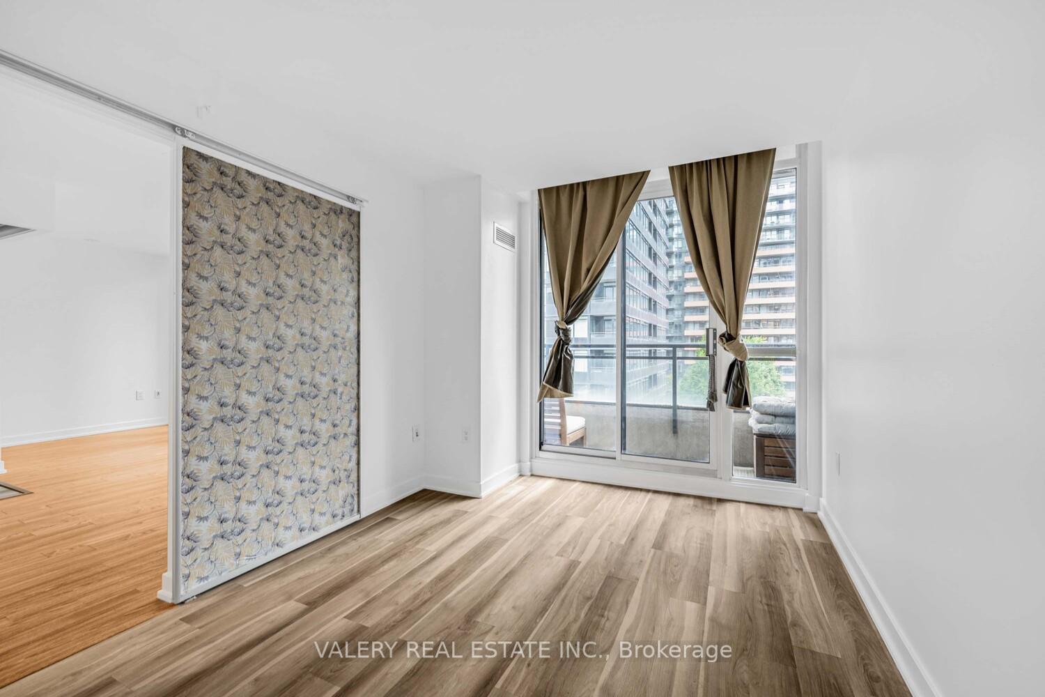 Photo 16 of Unit 710, 8 Telegram Mews, Toronto, Waterfront Communities — HOMEH