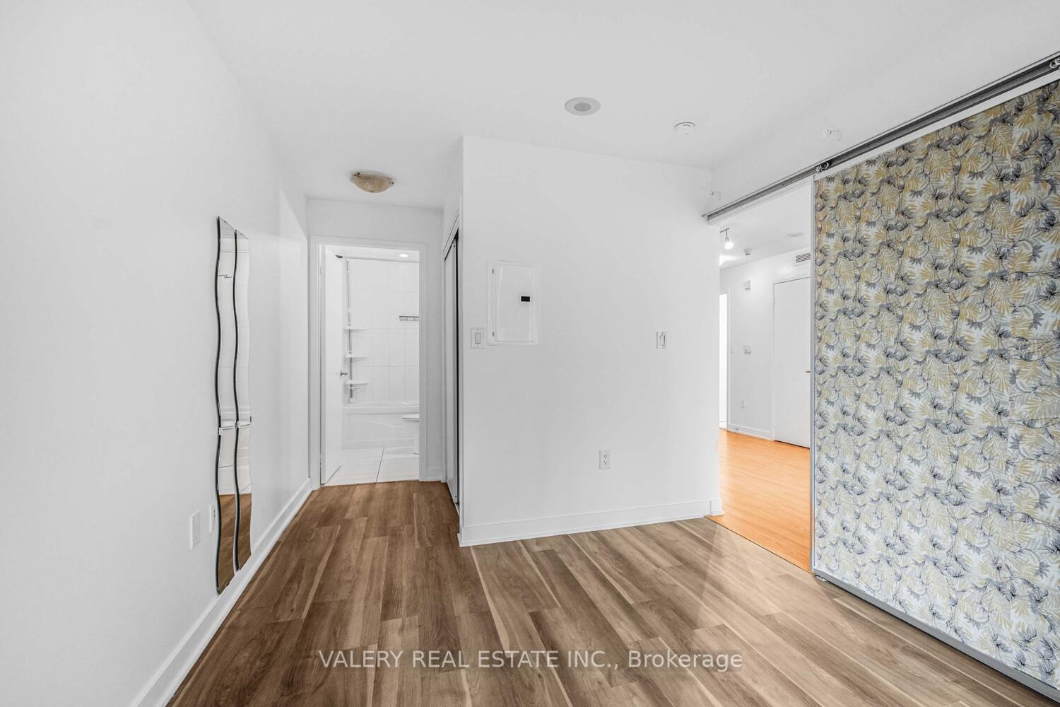 Photo 20 of Unit 710, 8 Telegram Mews, Toronto, Waterfront Communities — HOMEH