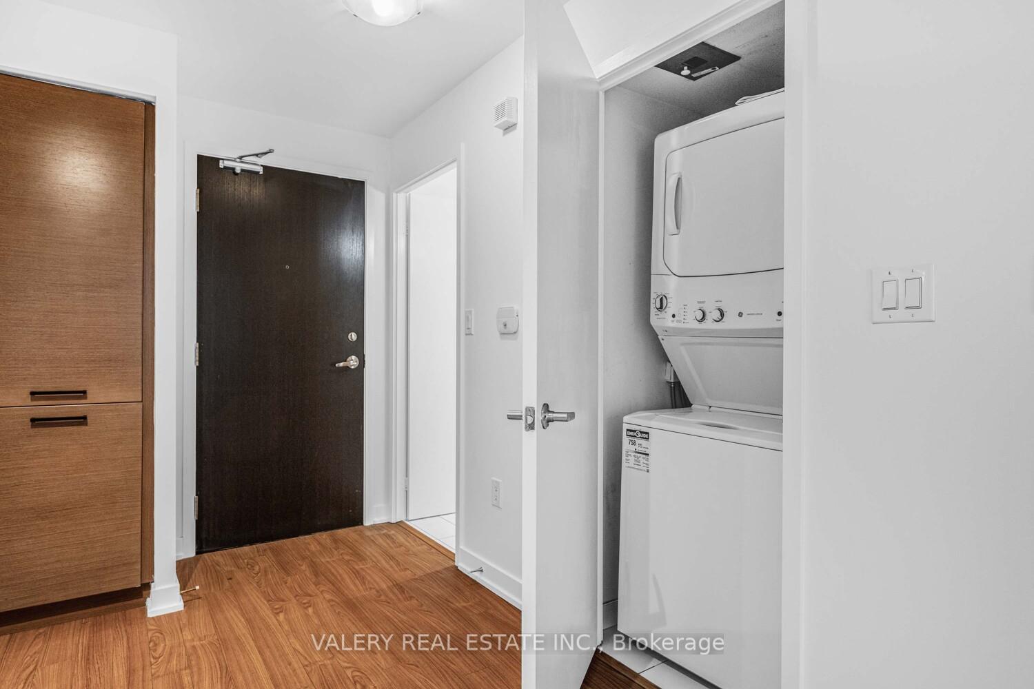 Photo 25 of Unit 710, 8 Telegram Mews, Toronto, Waterfront Communities — HOMEH
