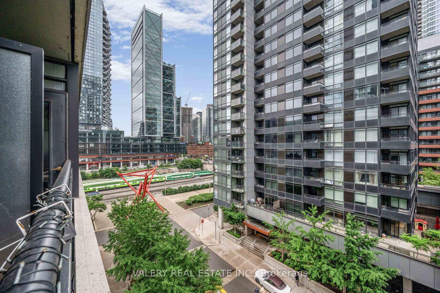 Photo 24 of Unit 710, 8 Telegram Mews, Toronto, Waterfront Communities — HOMEH