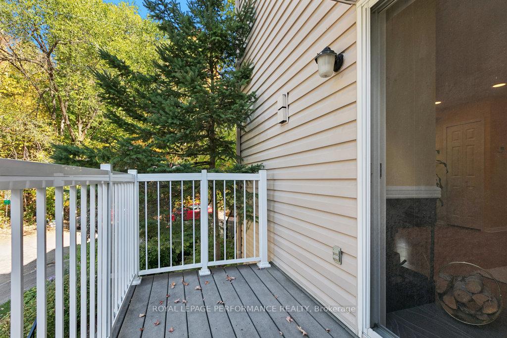 Photo 9 of 560 Thomson Street, Ottawa, Viscount Alexander Park — HOMEH