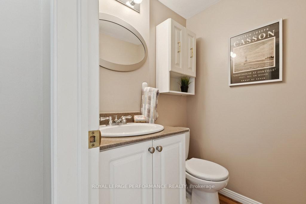 Photo 28 of 560 Thomson Street, Ottawa, Viscount Alexander Park — HOMEH