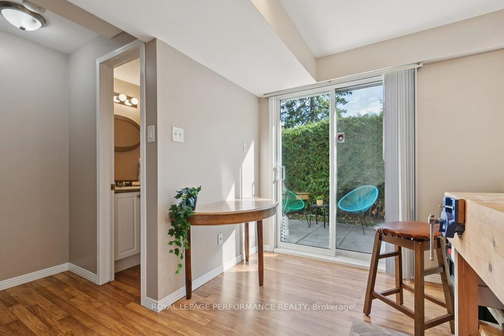 Photo 31 of 560 Thomson Street, Ottawa, Viscount Alexander Park — HOMEH