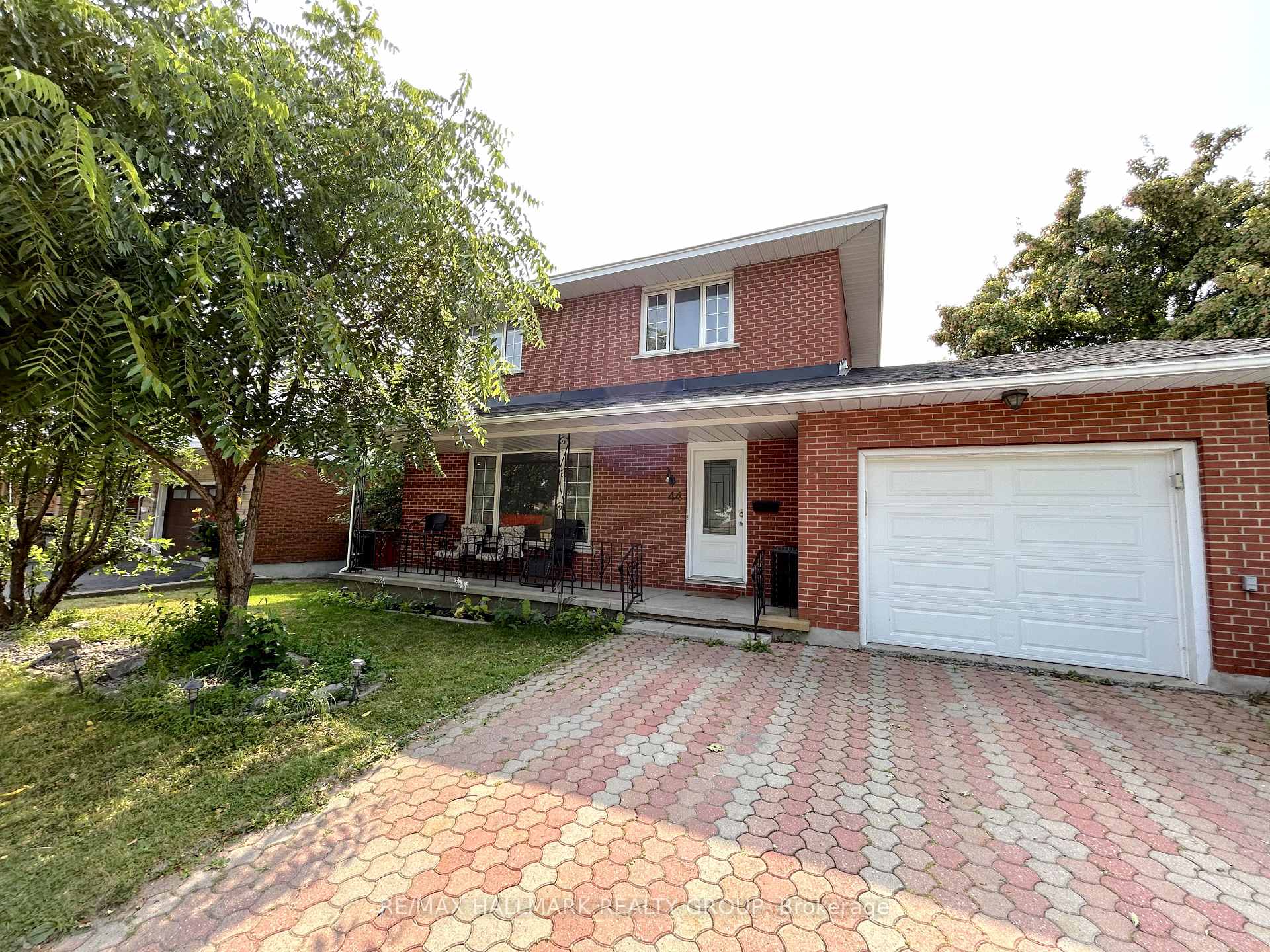 Photo 1 of 44 Meadowlands Drive W, Ottawa, Meadowlands/Crestview — HOMEH
