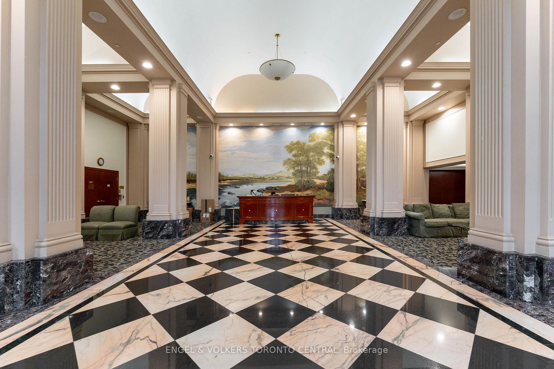 Photo 8 of Unit 715, 1 Lee Centre Drive, Scarborough, Woburn — HOMEH