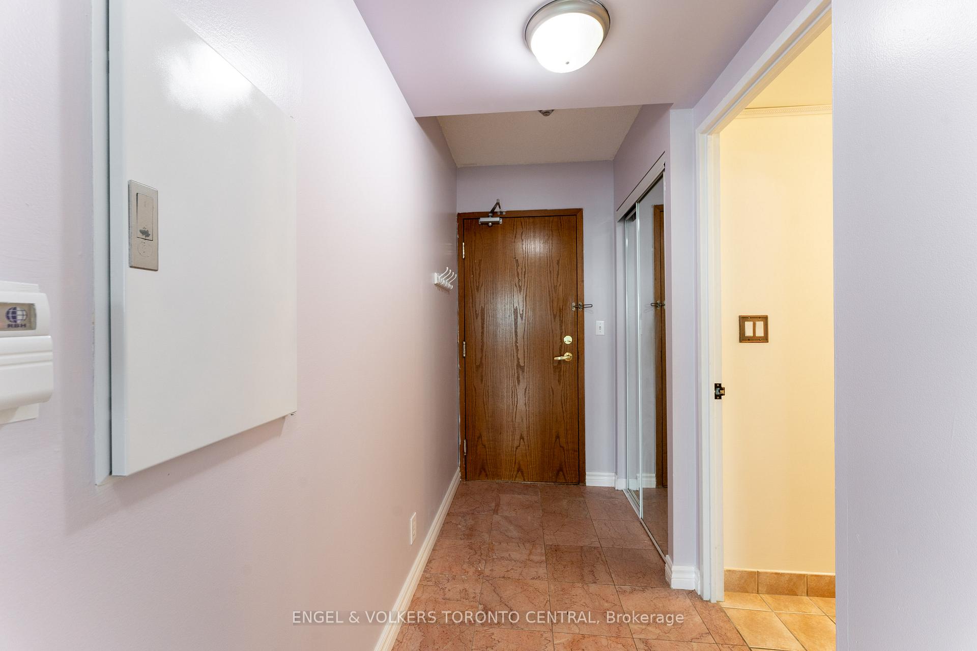 Photo 10 of Unit 715, 1 Lee Centre Drive, Scarborough, Woburn — HOMEH