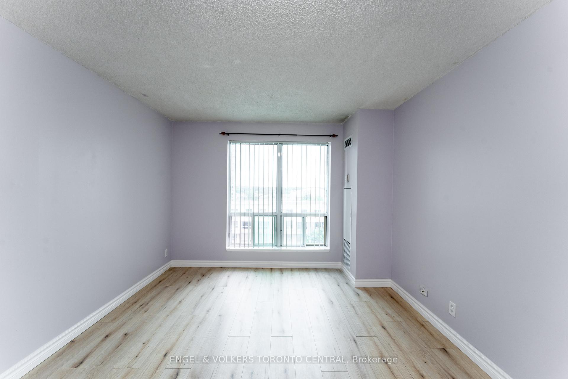Photo 17 of Unit 715, 1 Lee Centre Drive, Scarborough, Woburn — HOMEH