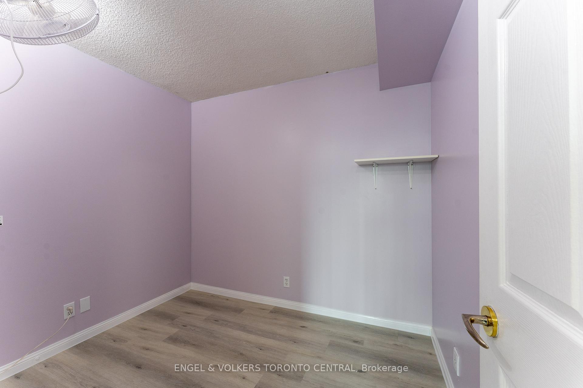 Photo 21 of Unit 715, 1 Lee Centre Drive, Scarborough, Woburn — HOMEH