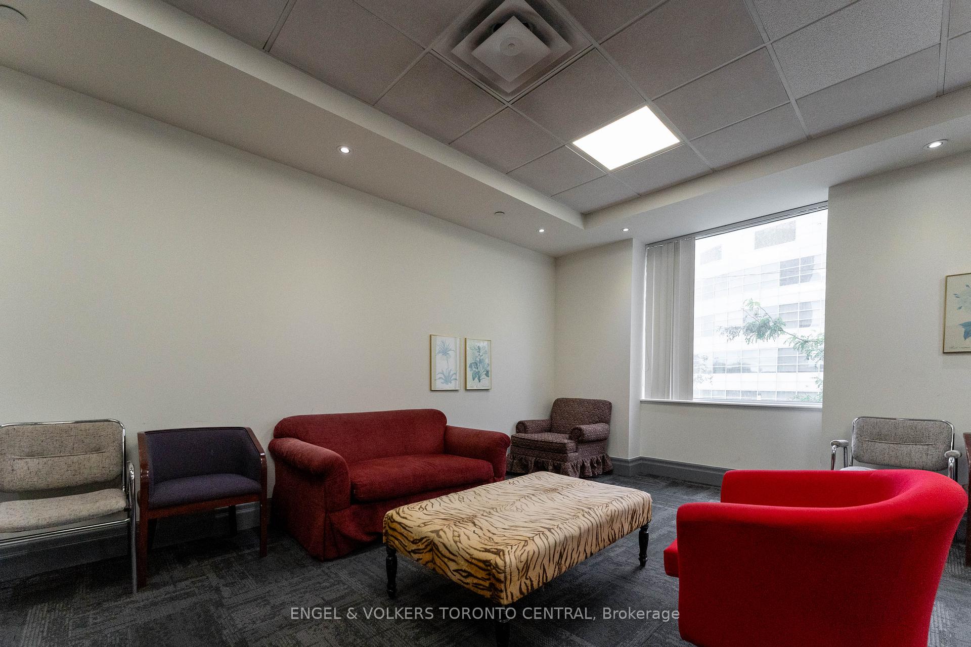 Photo 41 of Unit 715, 1 Lee Centre Drive, Scarborough, Woburn — HOMEH
