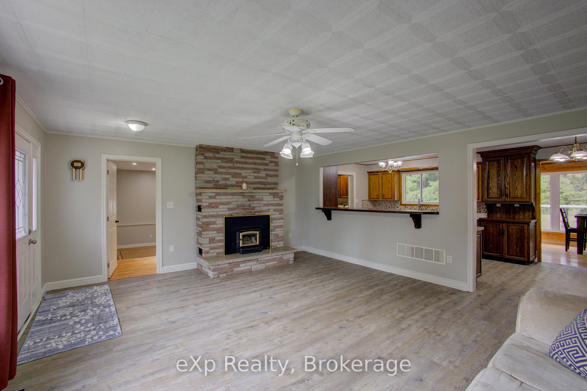 Photo 5 of 2033 Mill Street, Howick — HOMEH