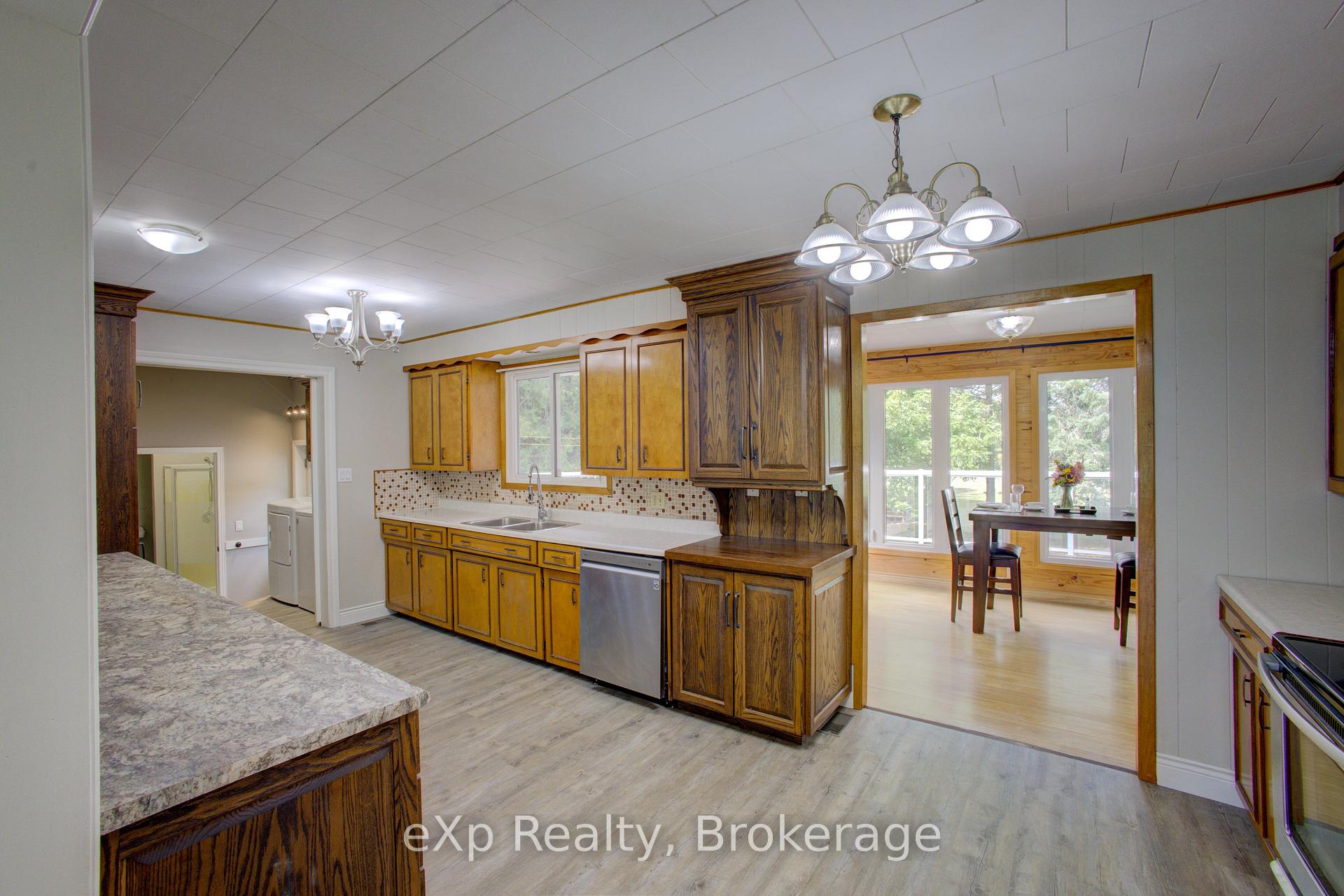 Photo 9 of 2033 Mill Street, Howick — HOMEH